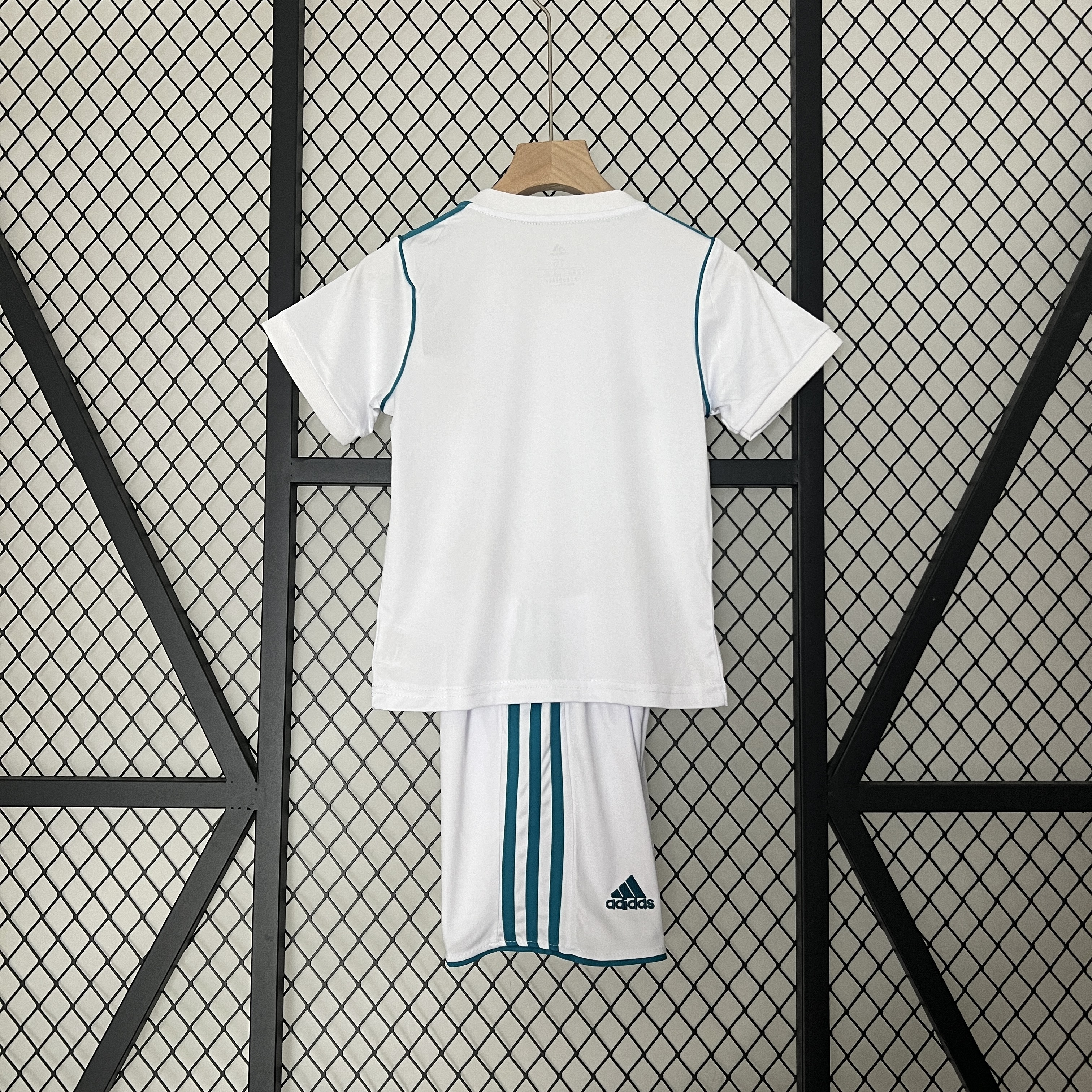 2017/2018 Real Madrid home Retro Kids Set