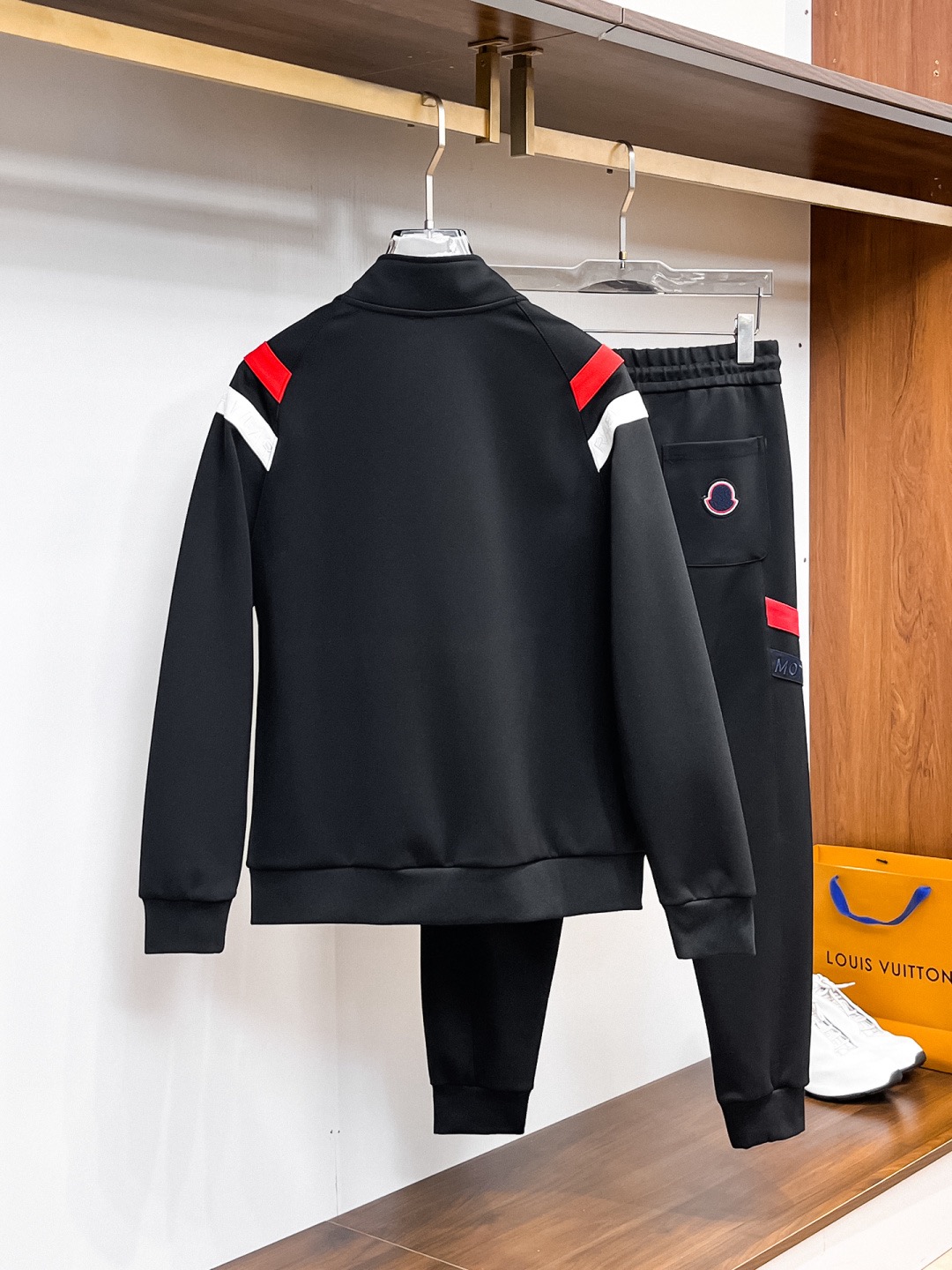 Moncler 25SS Jogging Suit Size M-3XL