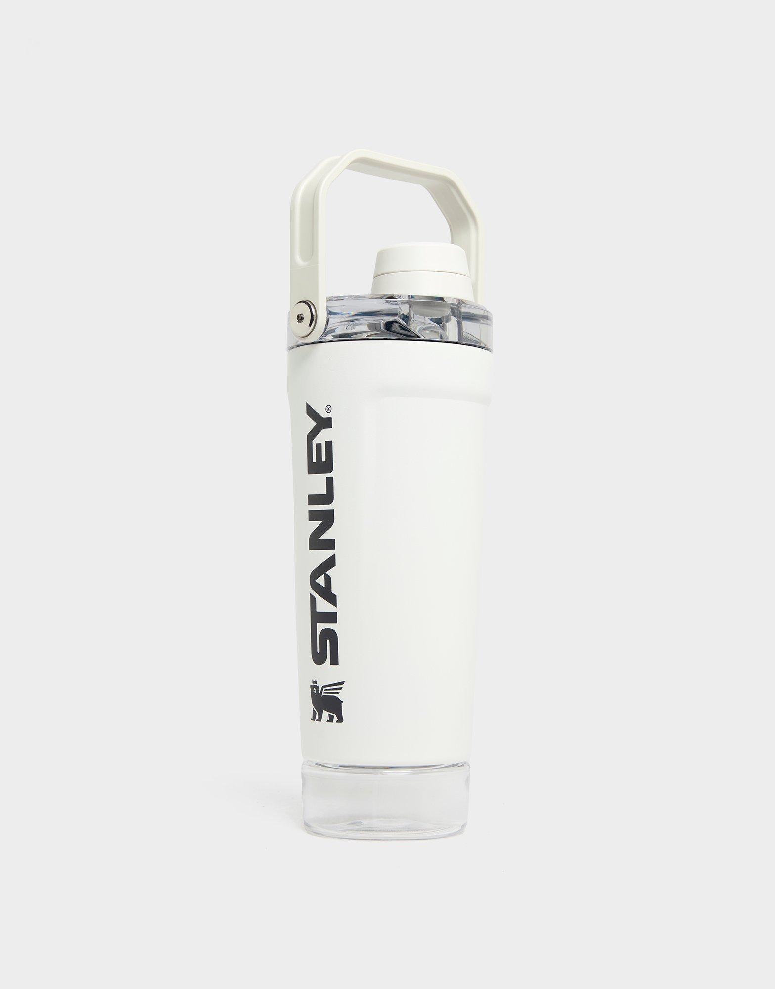 Stanley 0,59L Activate Shaker Trinkflasche