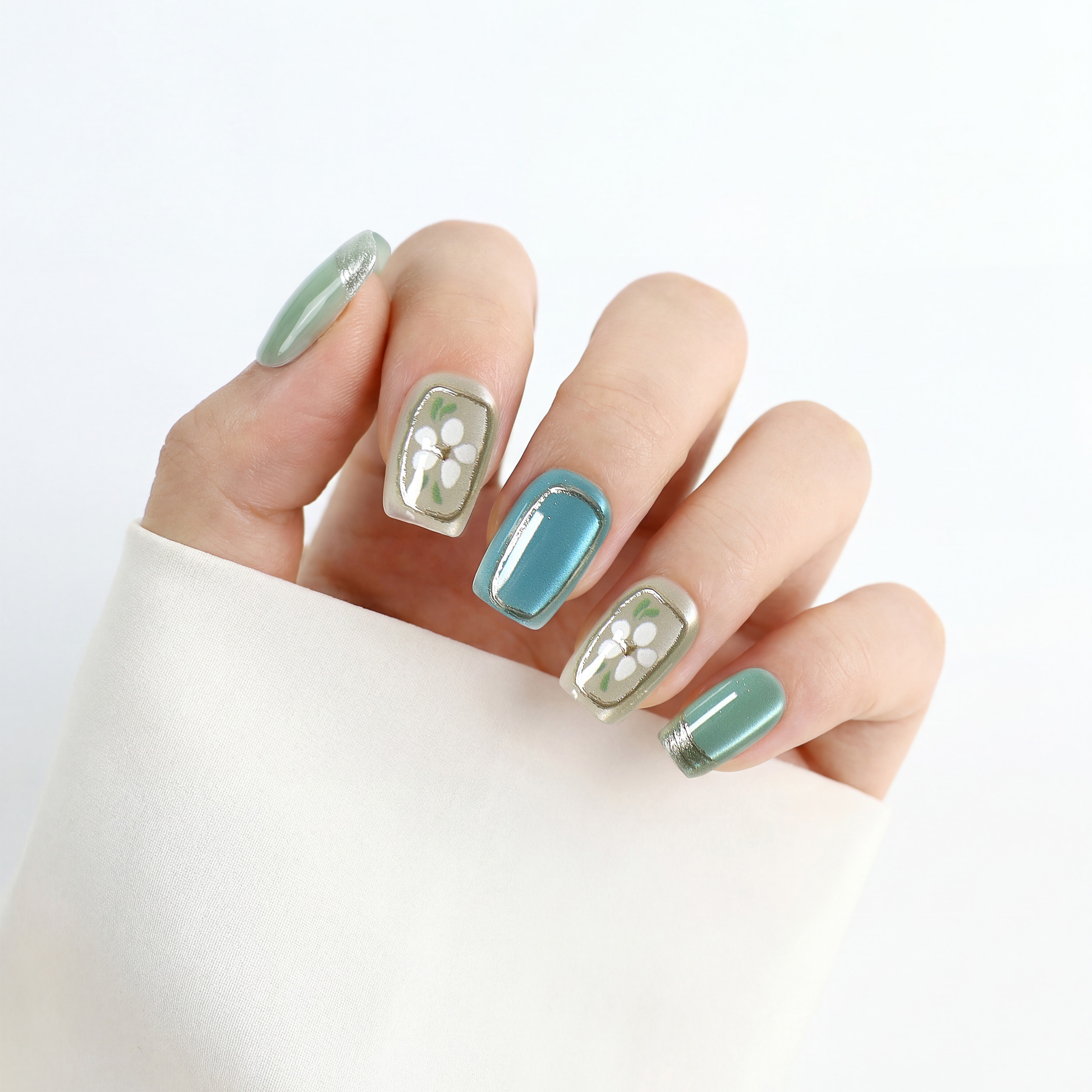 Mint Bloom