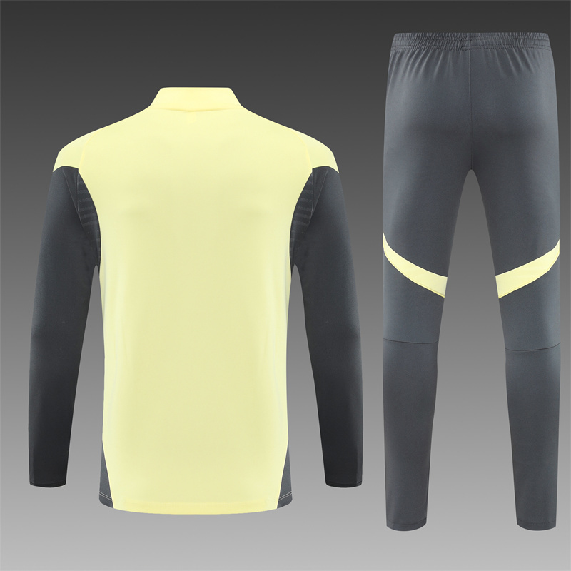 25/26 Real Madrid yellow Half Zip Training Kit (Adult Kids Kit)