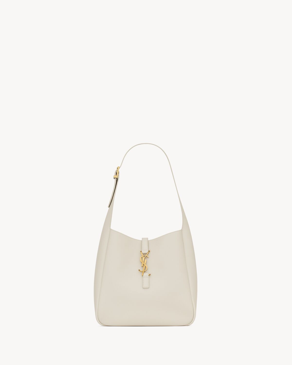 le 5 à 7 supple small in grained leather BLANC VINTAGE