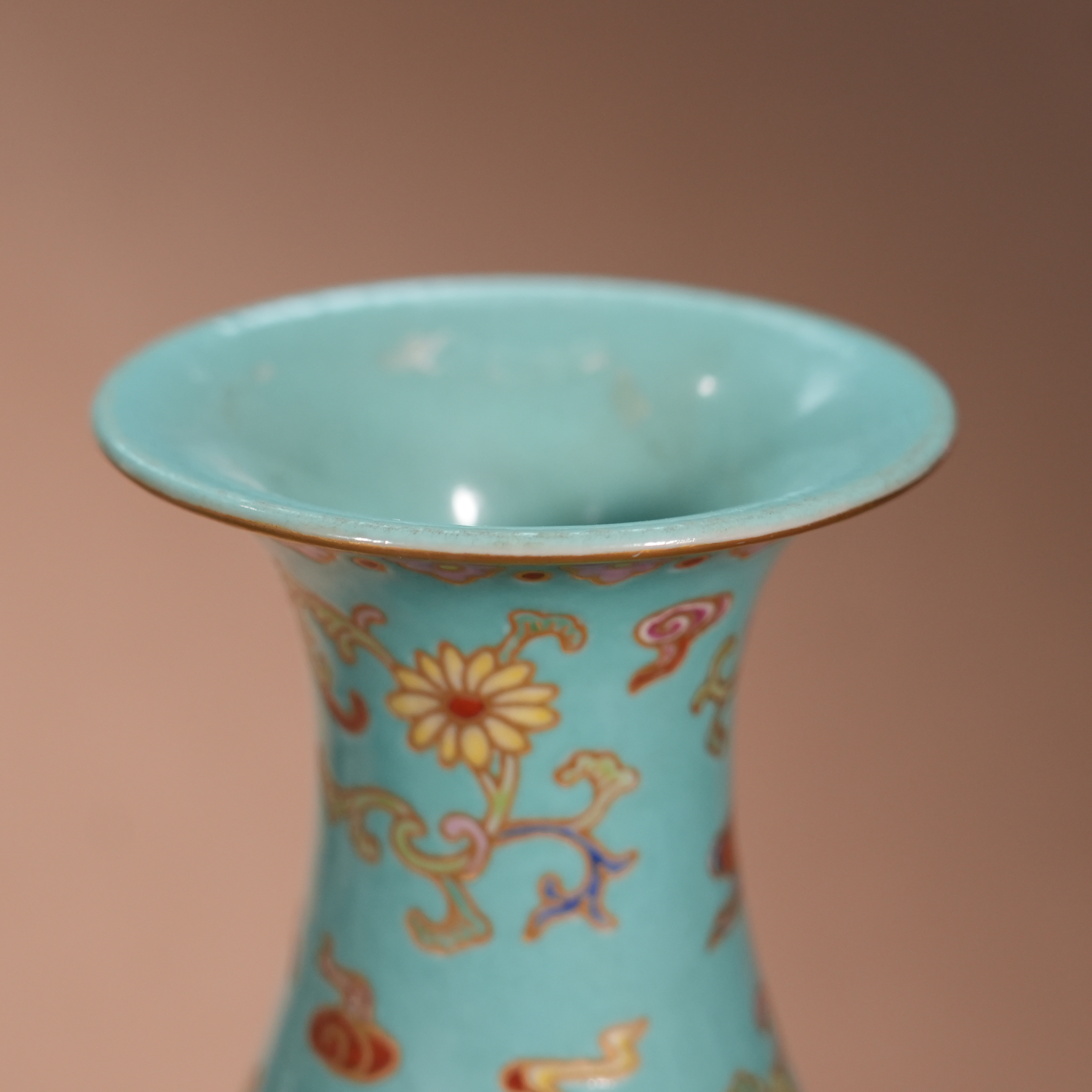 Ancient Chinese Turquoise-Ground Gilded Famille Rose Yuhuchun Vase with Floral and Cloud Motifs