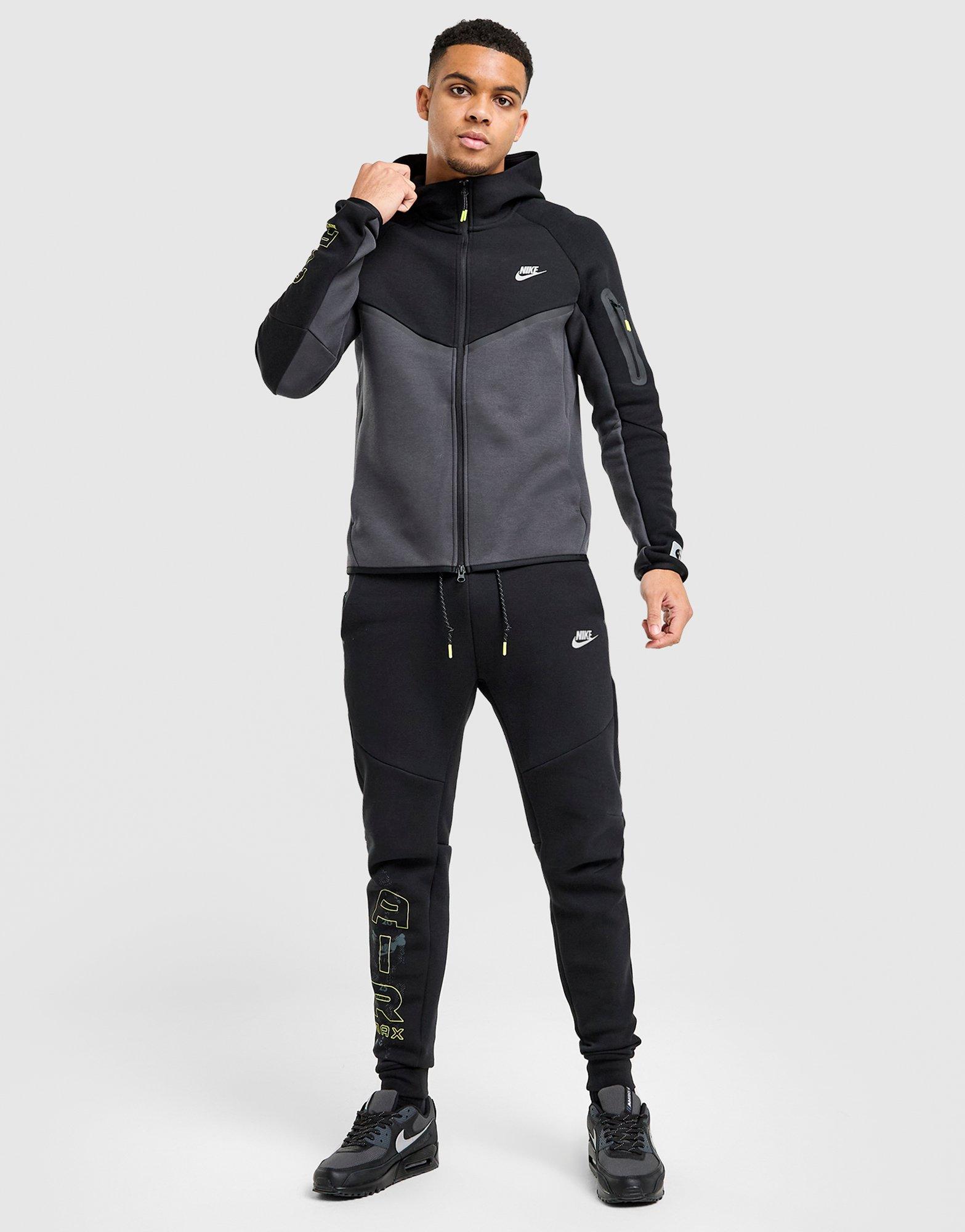Nike Air Max Tech Fleece Joggers