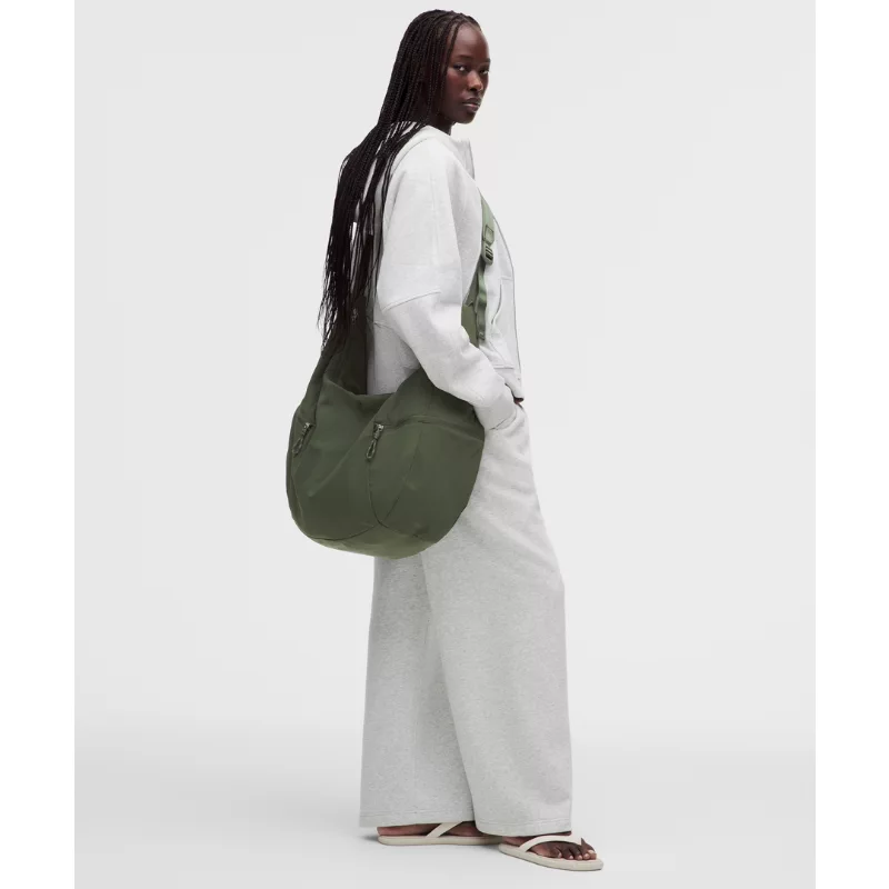 Extra-Large Slouchy Shoulder Bag 24L