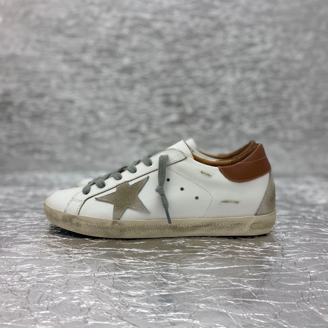 Golden Goose Super Star Dirty shoes made of top-grain cowhide