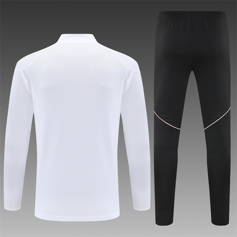 2025/2026 Juventus Adult Half Zip Training Suit (Adult Kit)