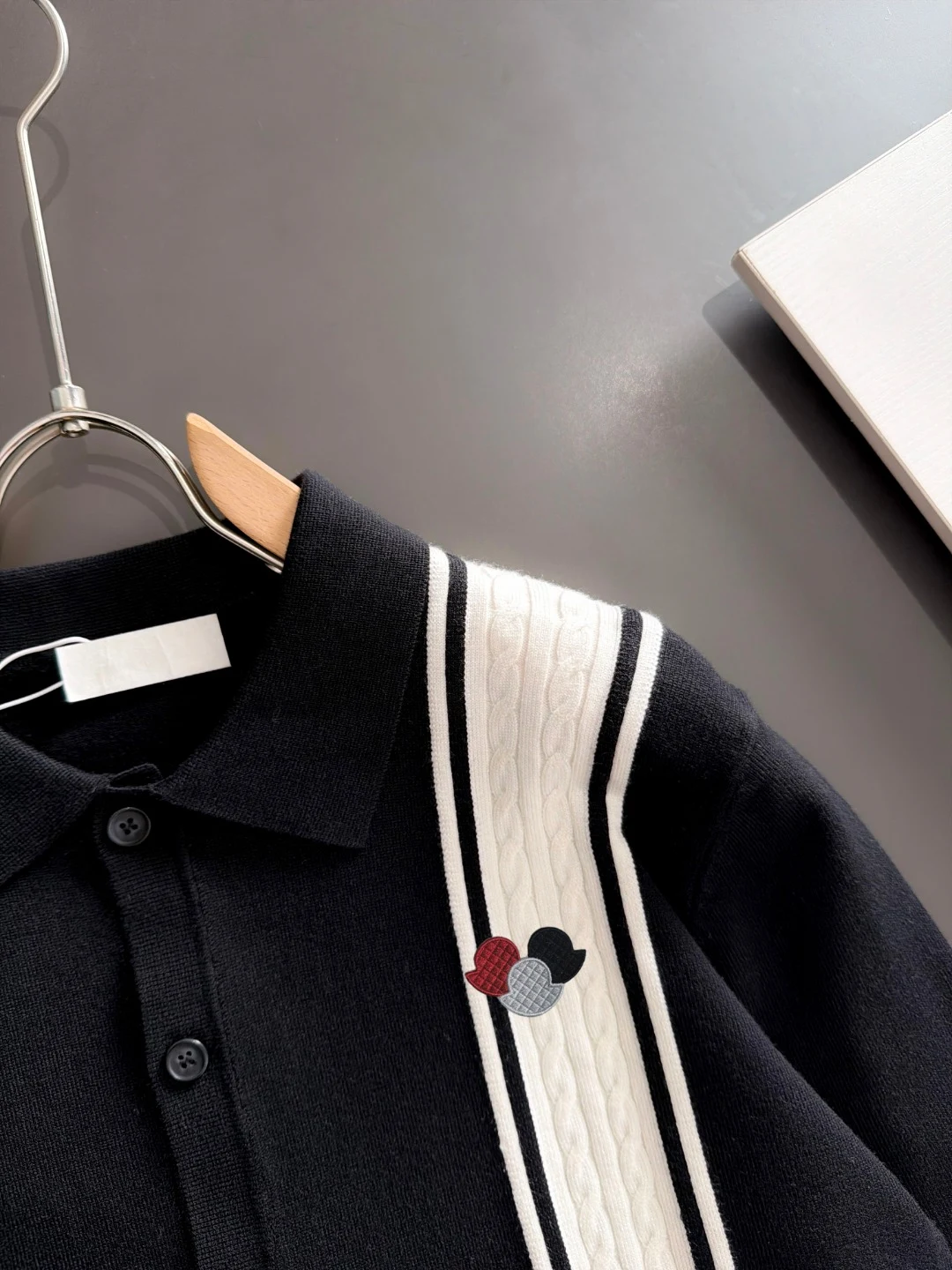 Moncler Strickjacke 25FW gestrickt schwarz Jacken YO893712