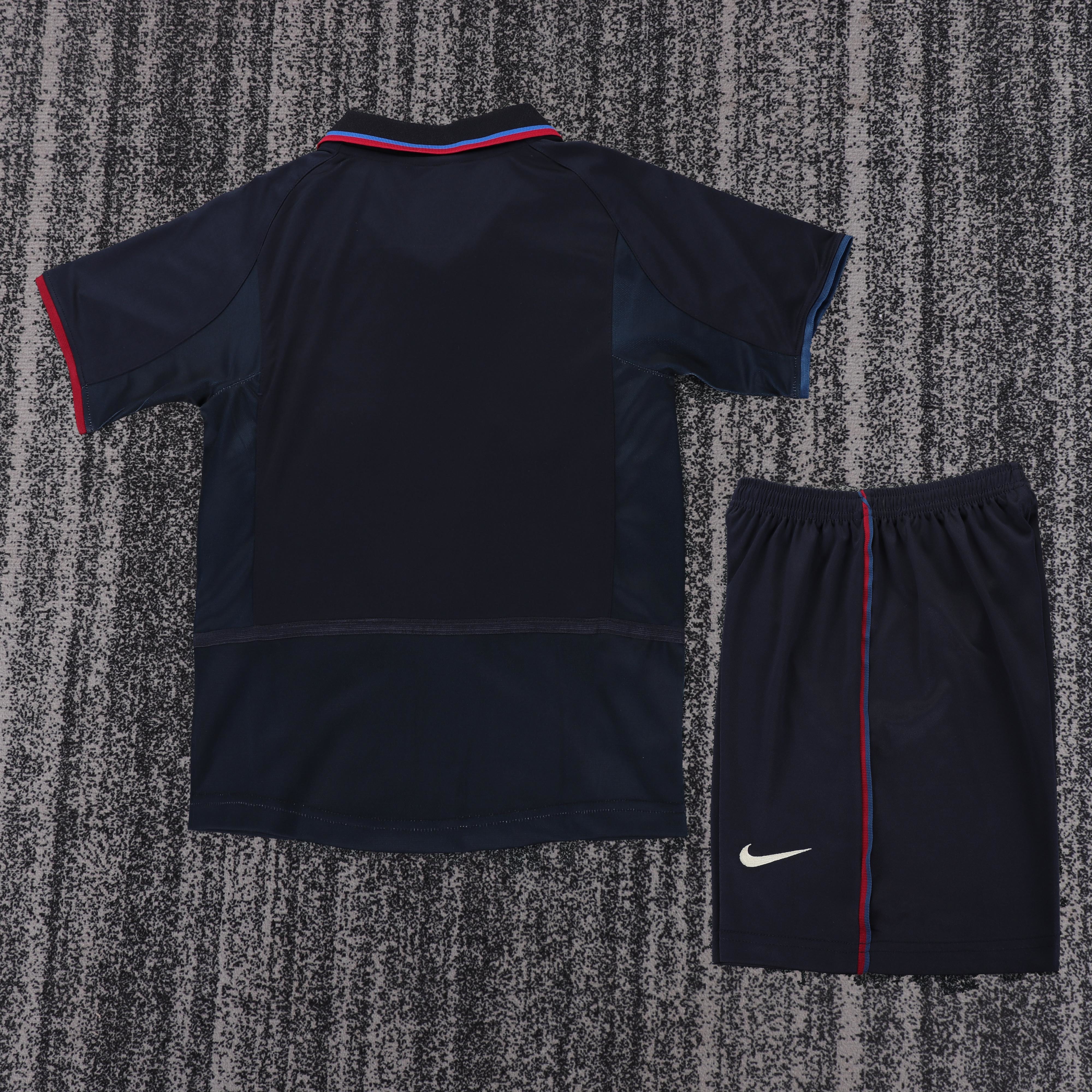 2002/2003 Barcelona Third Away Retro Football Shirt (Kids Kit)