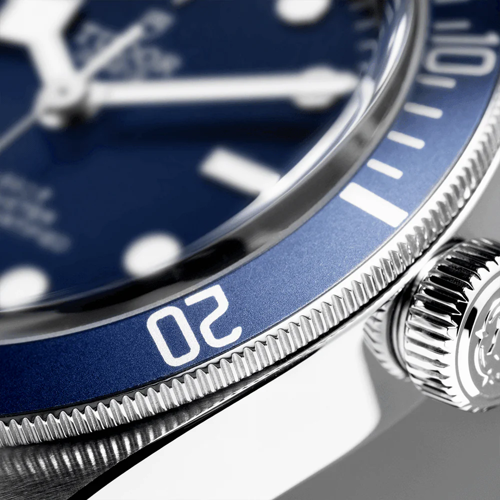 Black Bay 58 39mm Navy Blue Dial & Bezel Automatic Fabric Strap Watch
