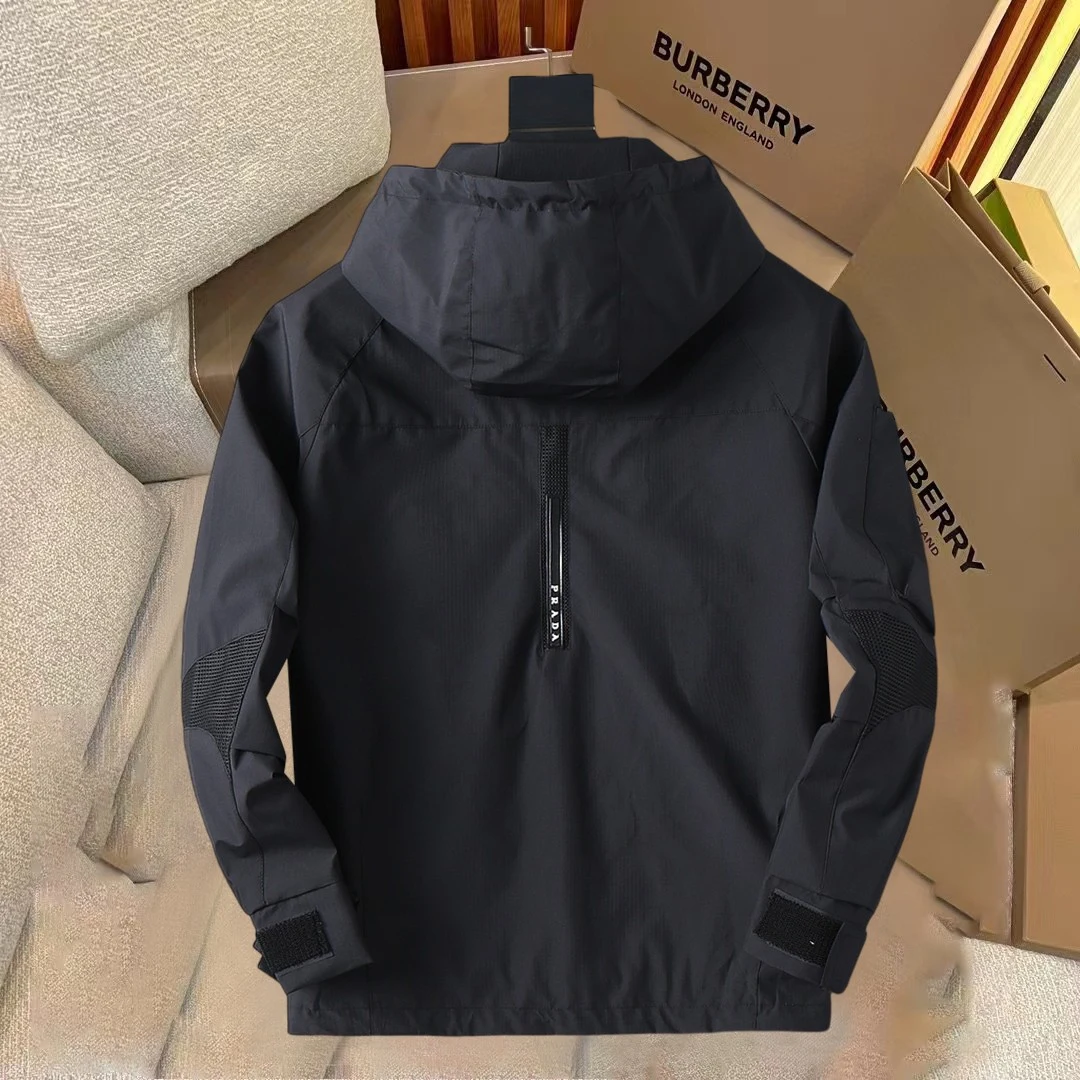 Prada Jacken 26SS Kapuze Schwarz Jacken XV045067