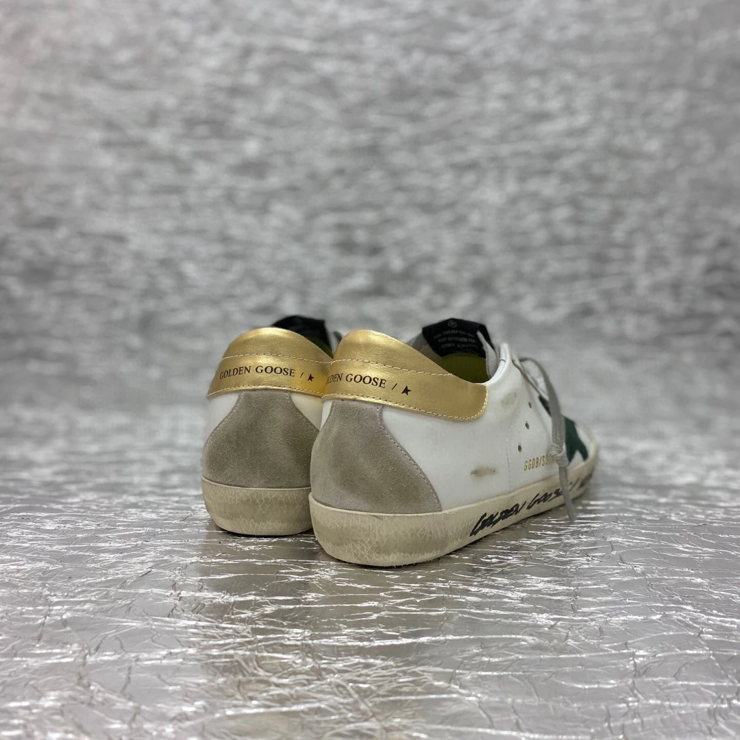 Golden Goose Super Star Dirty shoes made of top-grain cowhide