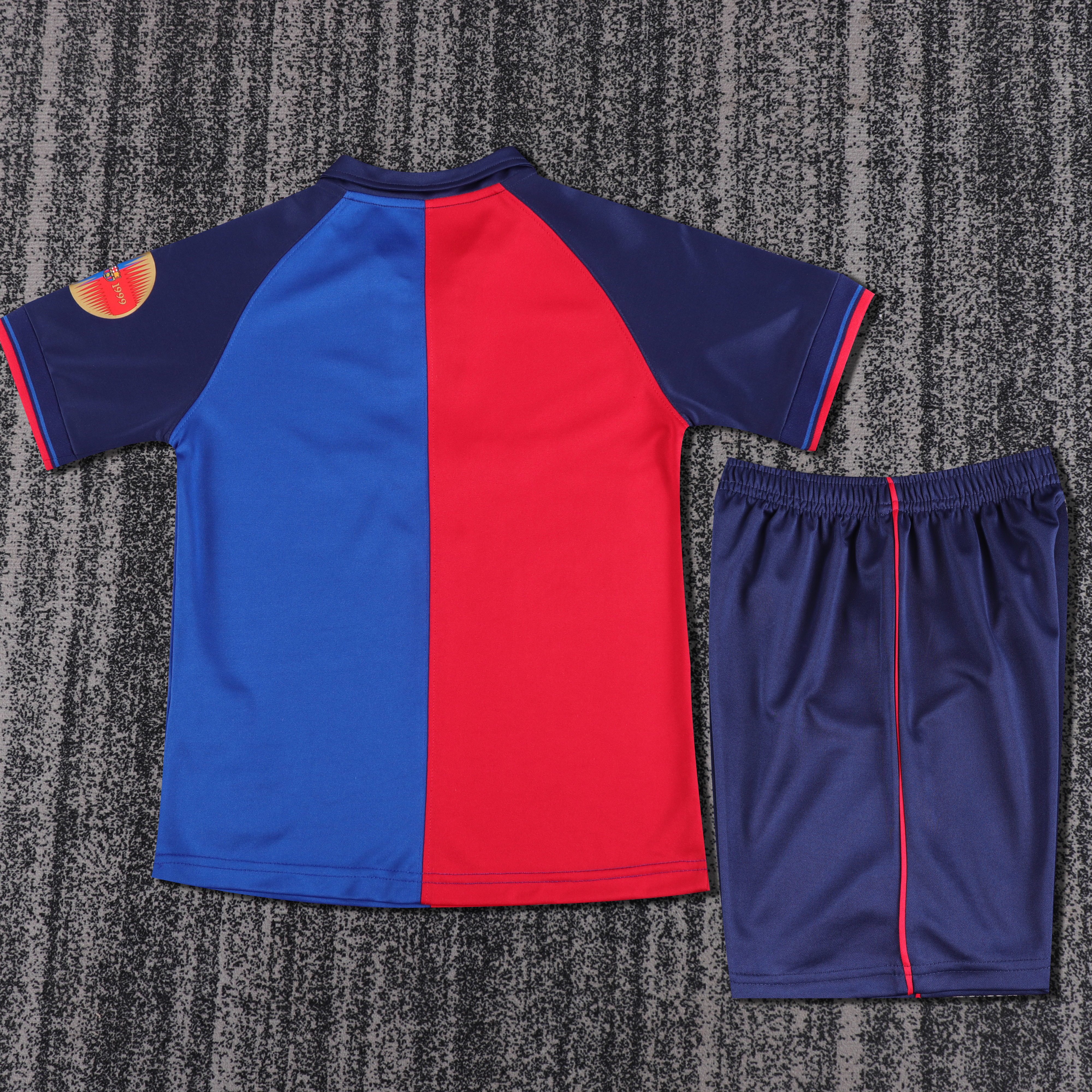 1899/1999 Barcelona home Retro Football Shirt (Kids Kit)