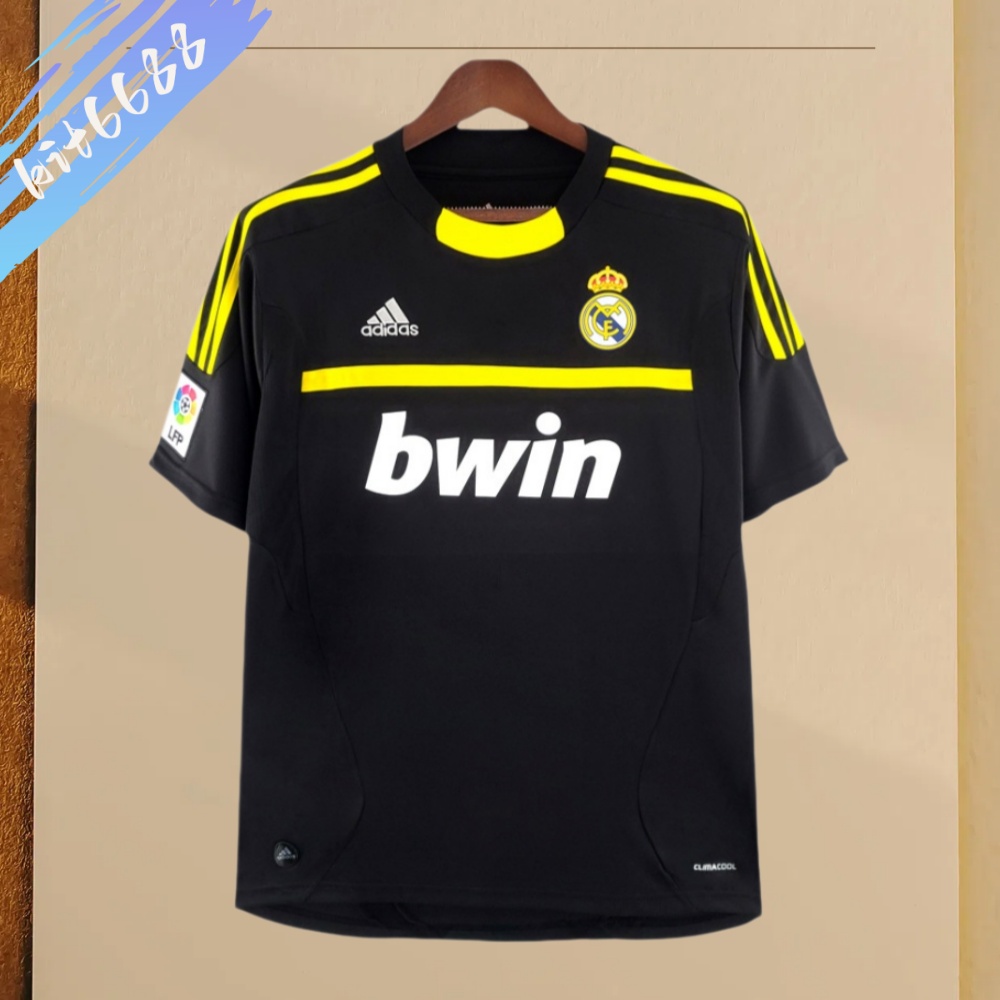 2011/2012 Real Madrid Goalkeeper Retro Football Shirt
