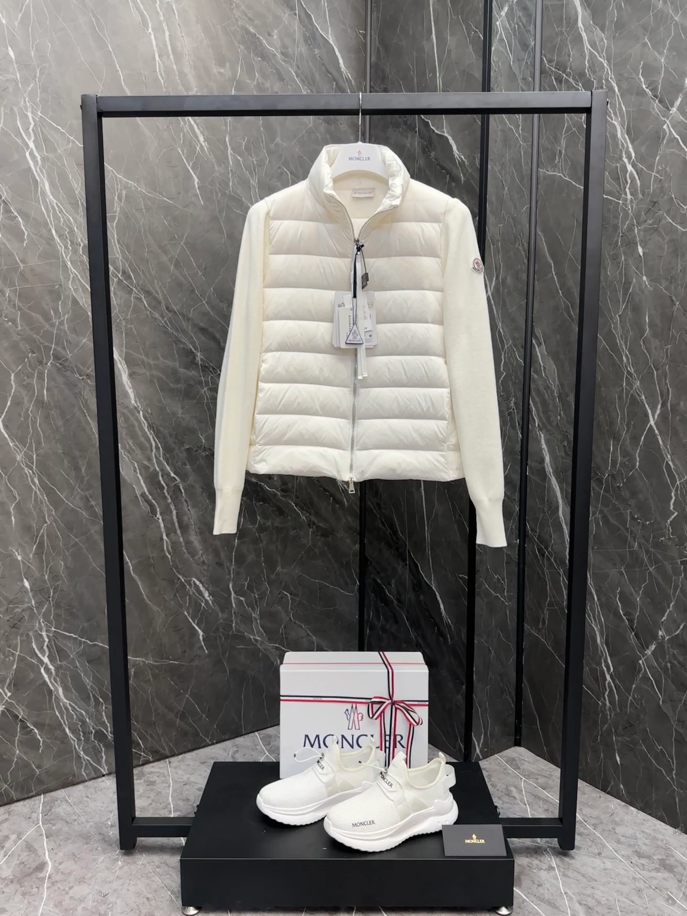 Moncler Cardigan Stehkragen Jacken HA391898