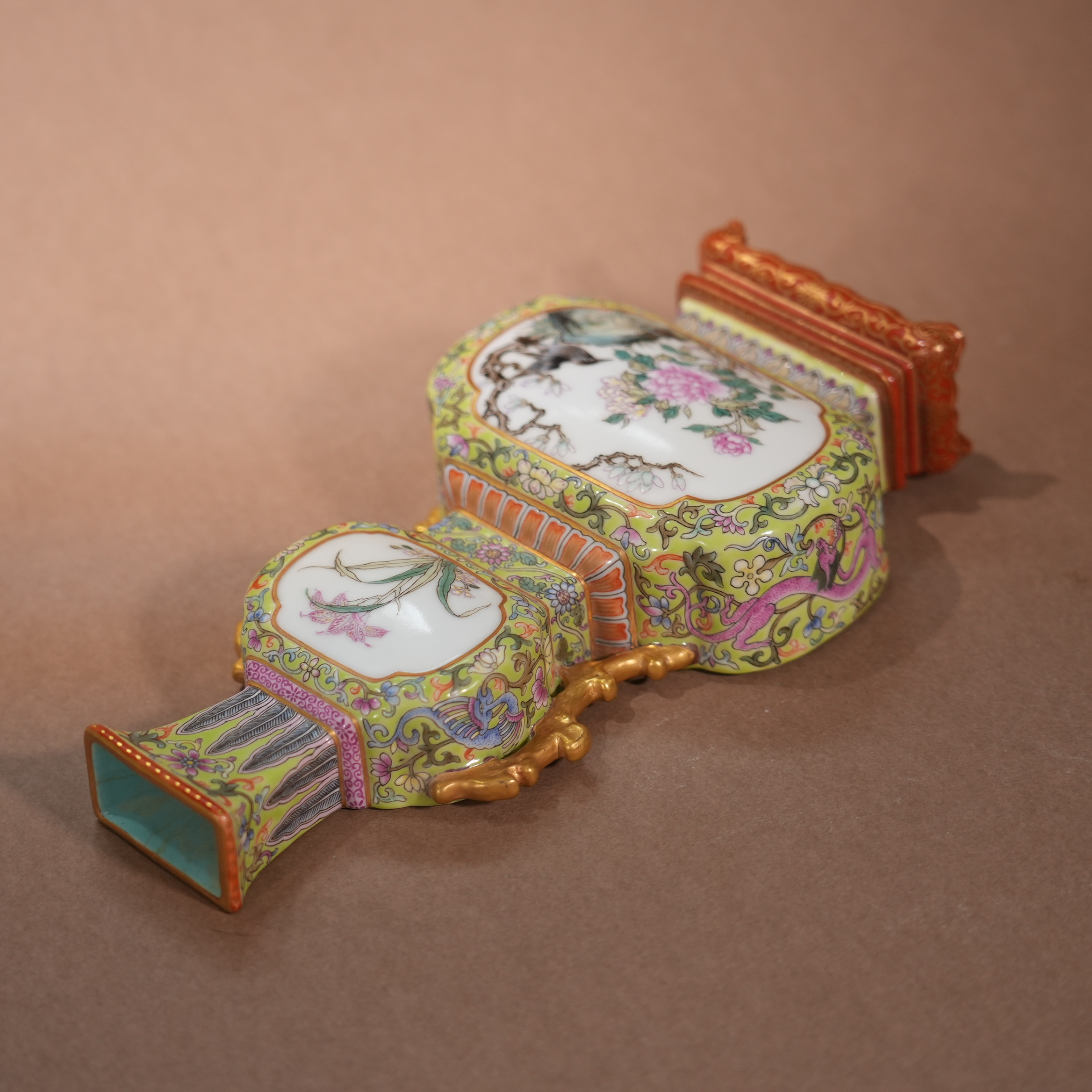 Ancient Chinese Famille Rose Gourd-Shaped Wall Vase with Openwork Bird and Flower Motifs