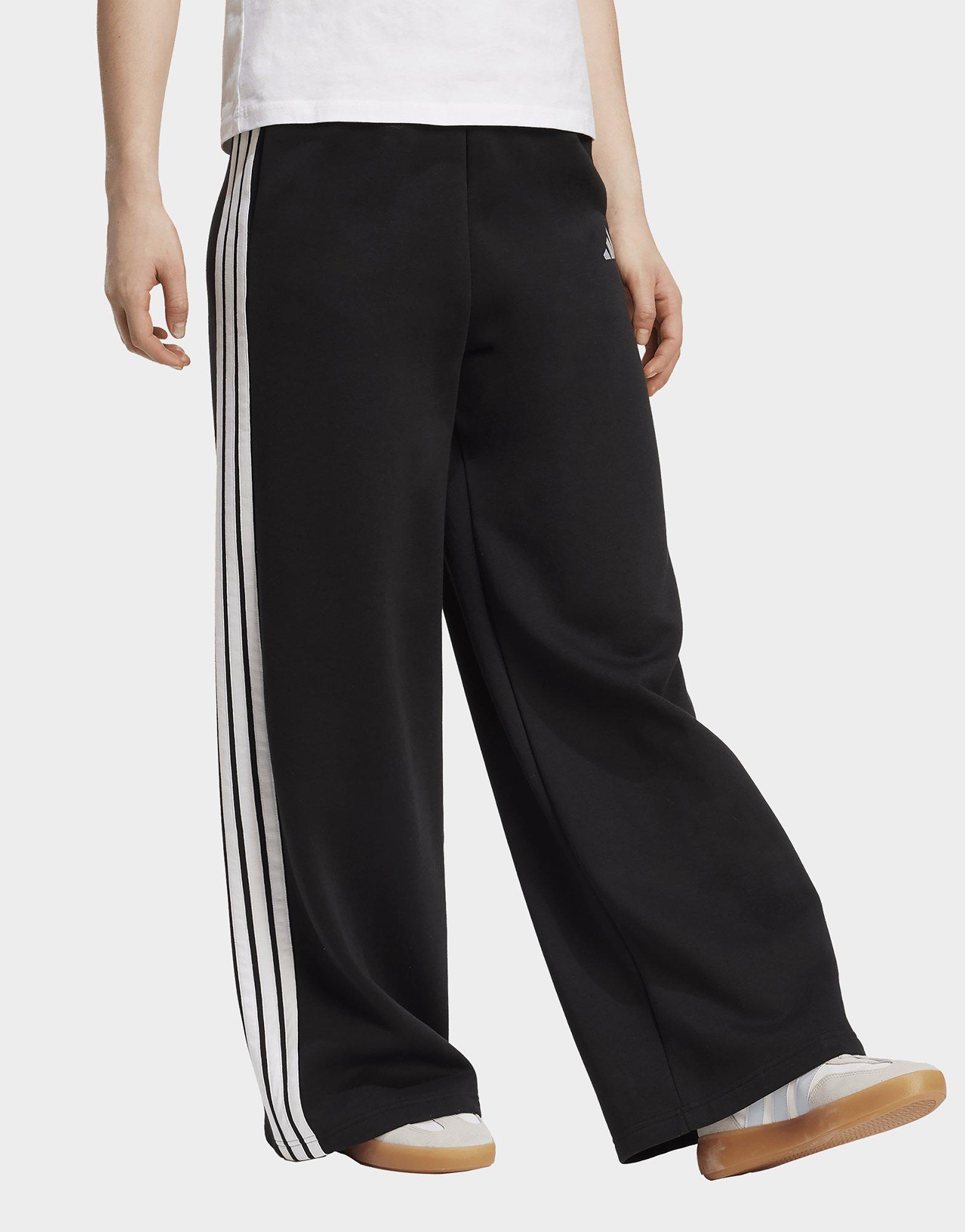 adidas adidas 3-Streifen Fleecehose, weit geschnitten