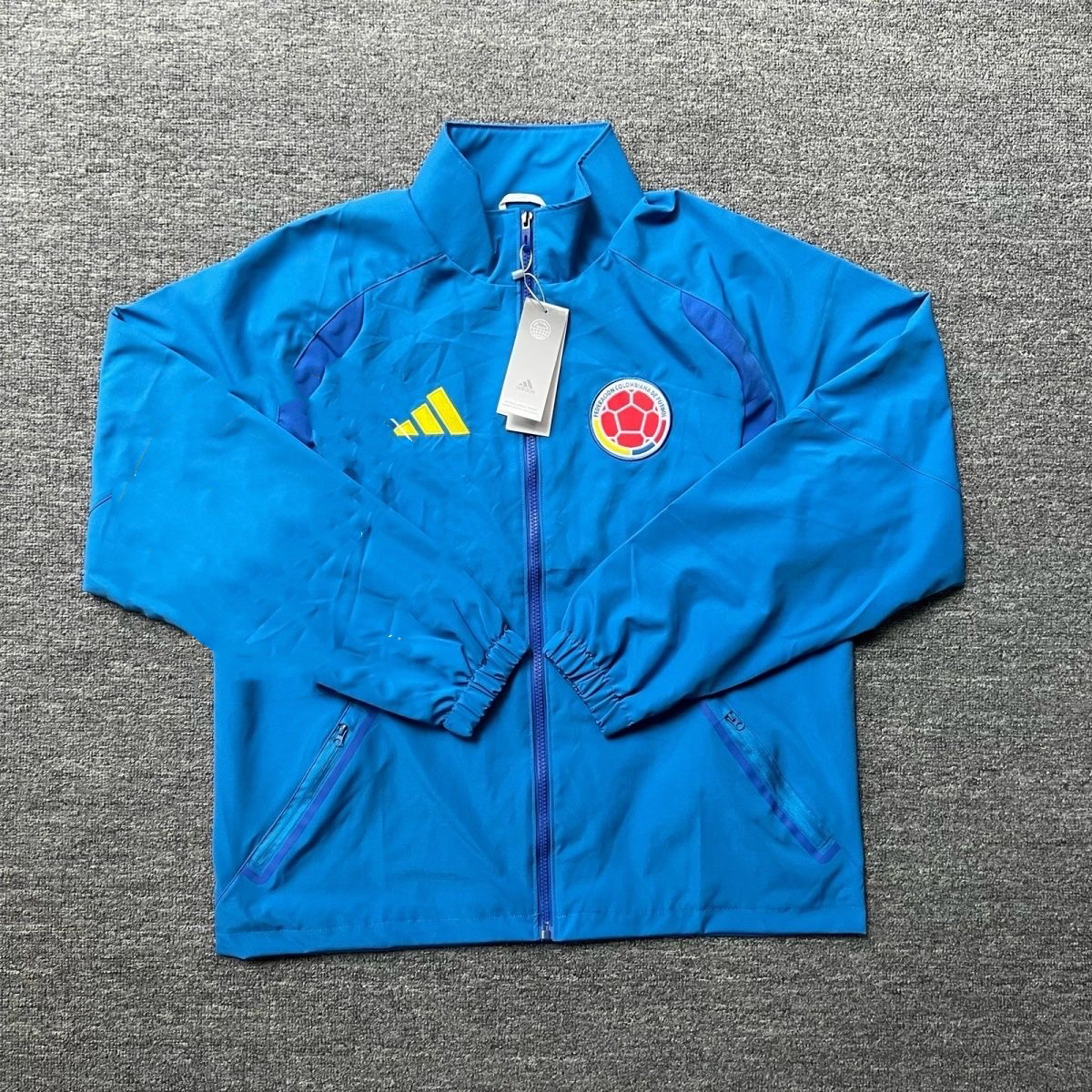 Colombia 25 - 26 all la gabardina azul