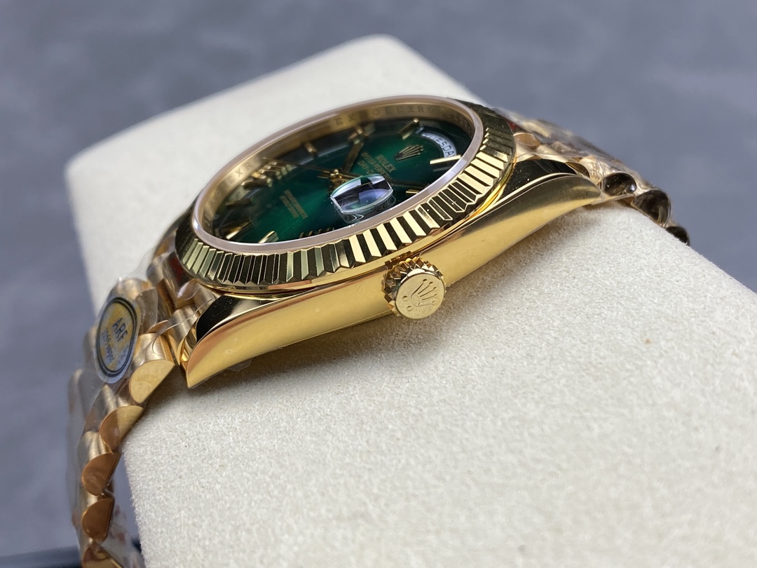 Rolex Day Date 40 Yellow Gold Green Ombre Dial M228238 0069 Replica