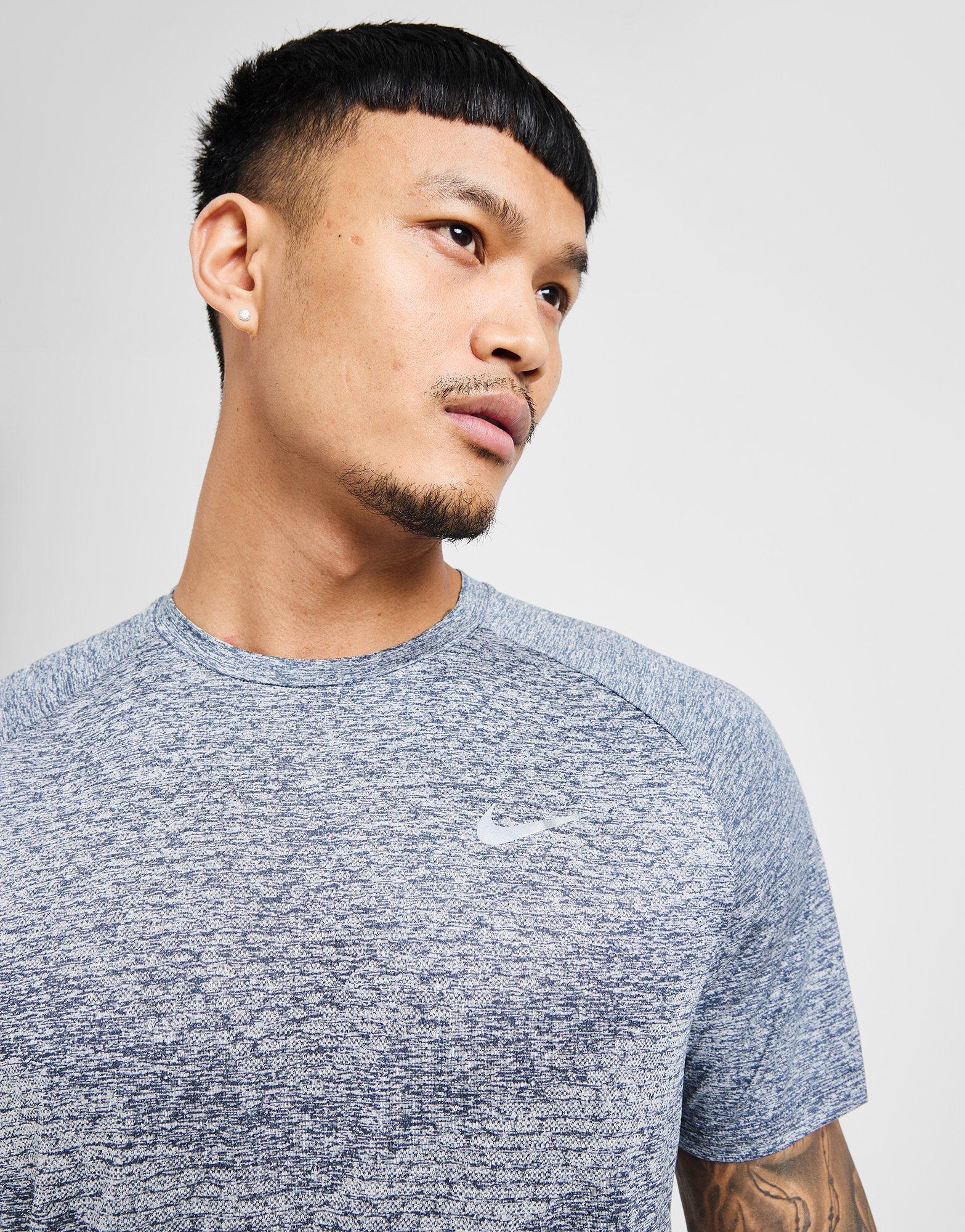 Nike Stride T-Shirt
