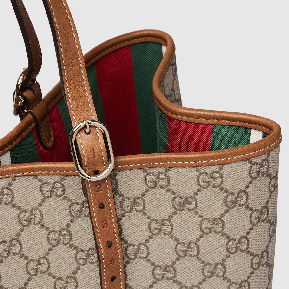 GG Emblem large tote bag