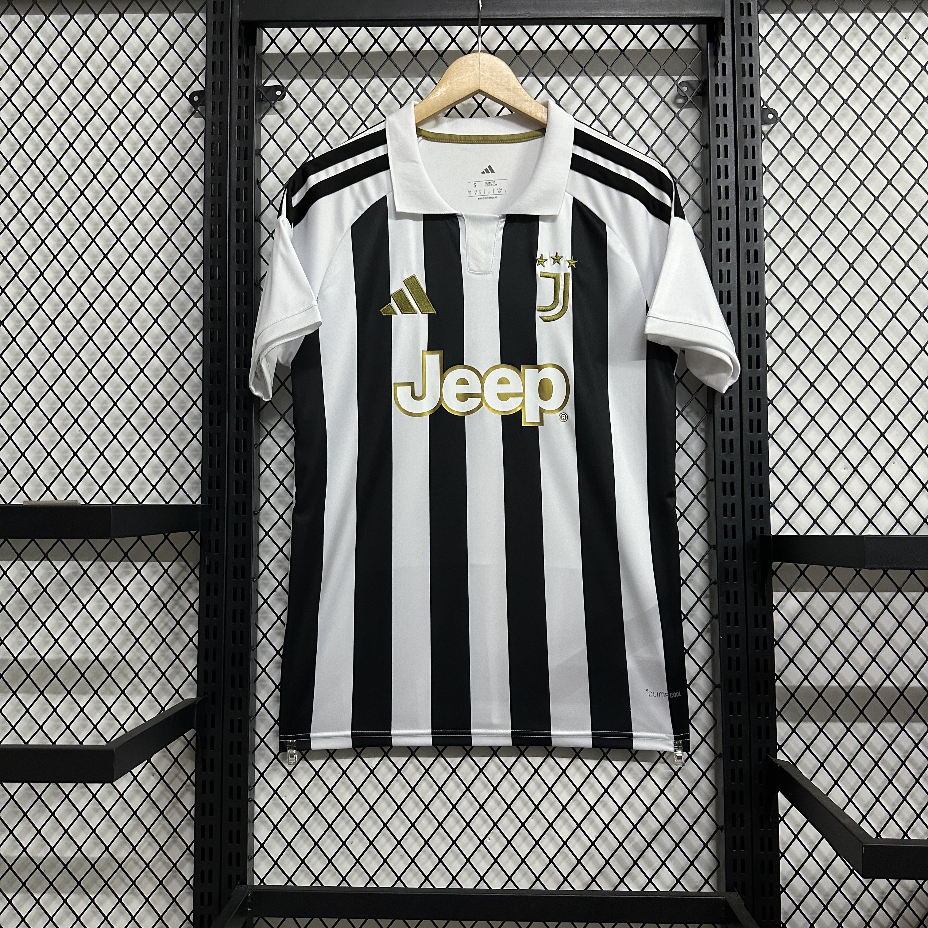2026/2027 Juventus Home Football Shirt (Fan Edition)
