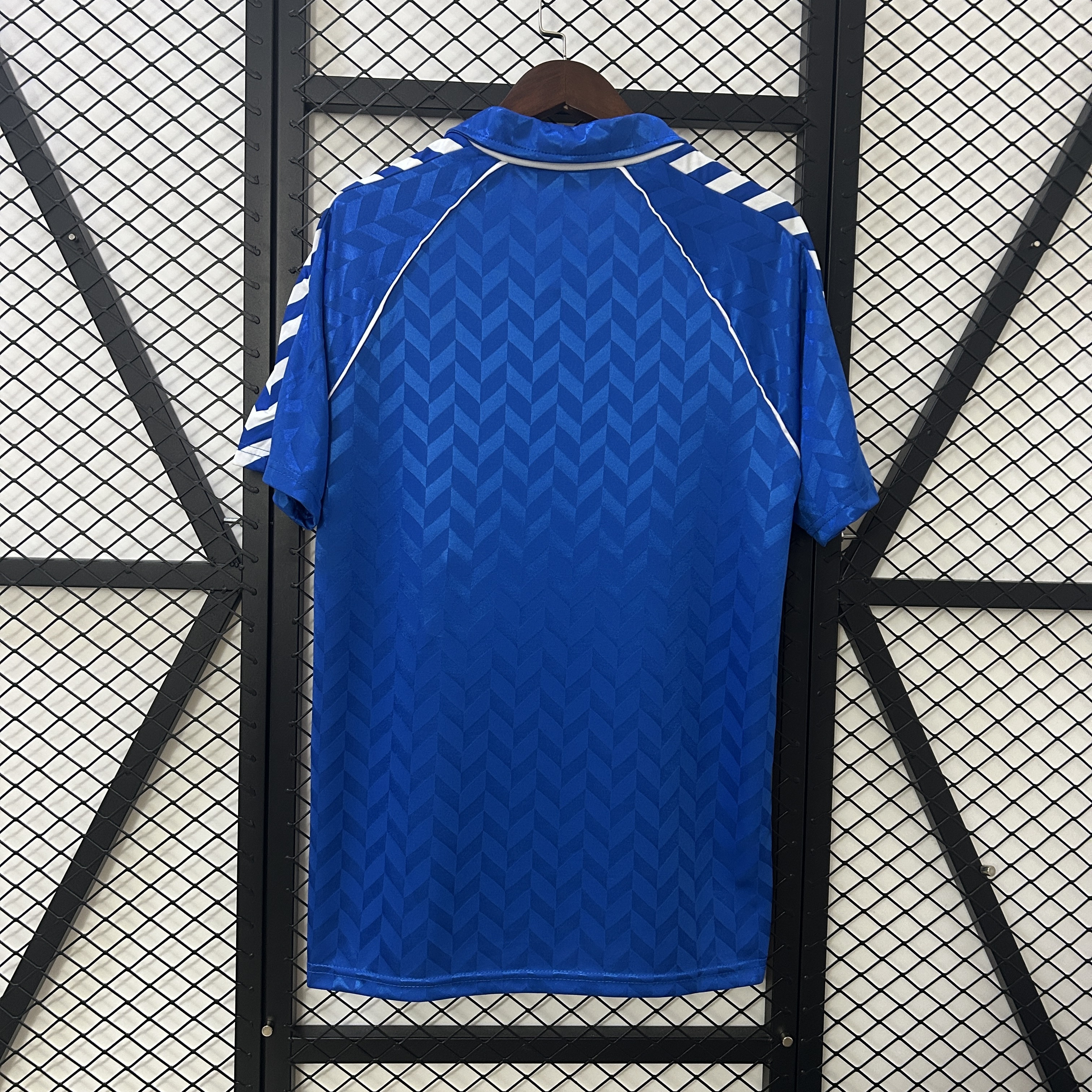 1986/1988 Real Madrid Away Retro Football Shirt