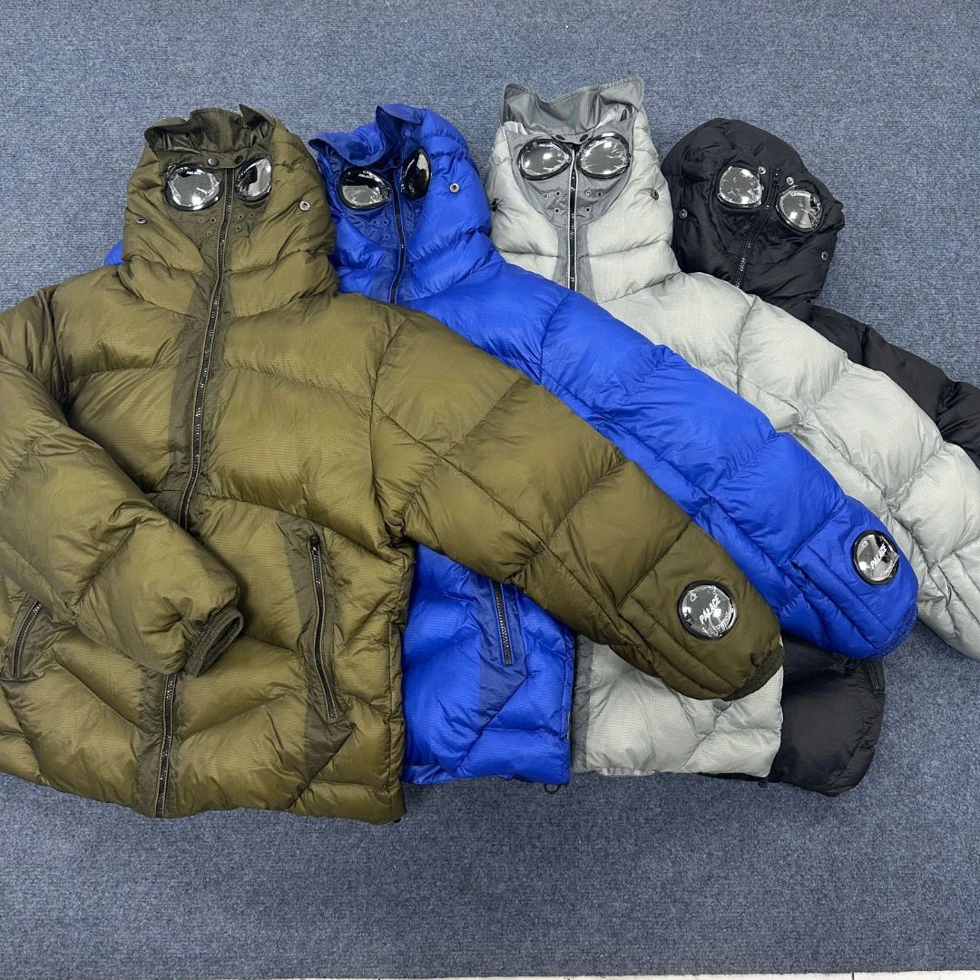 C.P. COMPANY Classic Goggle-Lens Hat Lightweight Windproof Horizontal-Quilted Utility Padded Jacket