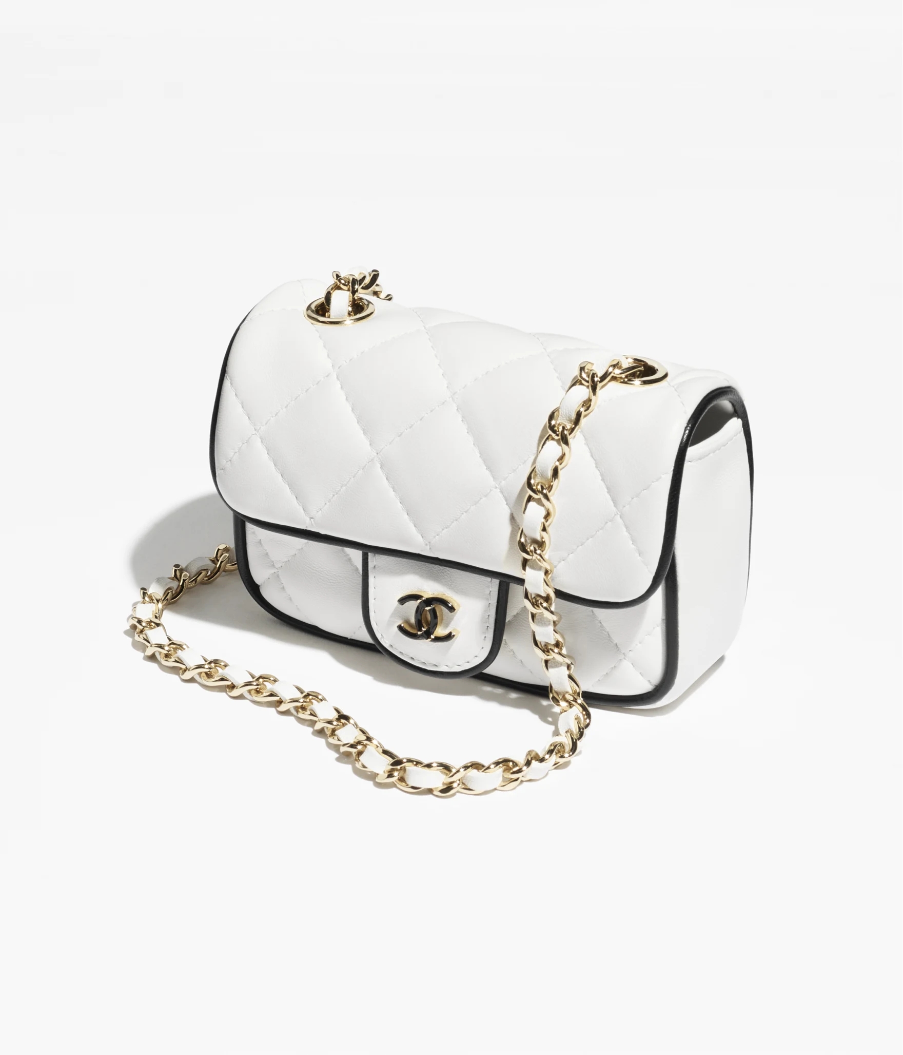 CLUTCH WITH CHAIN White & Black