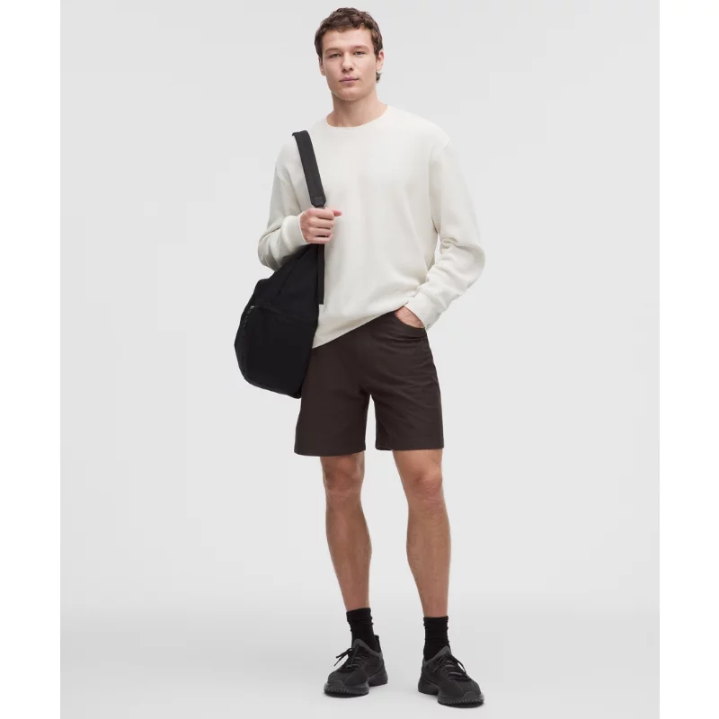 EasyFive Relaxed-Fit Short 7