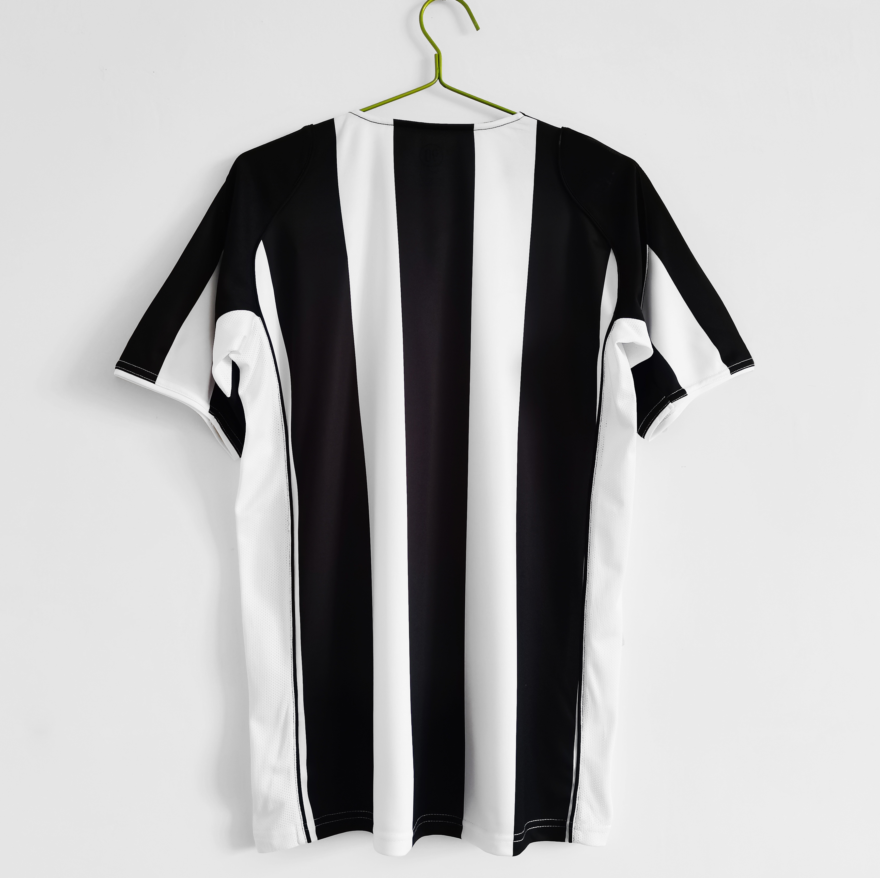 2004/2005 Juventus Home Retro Football Shirt