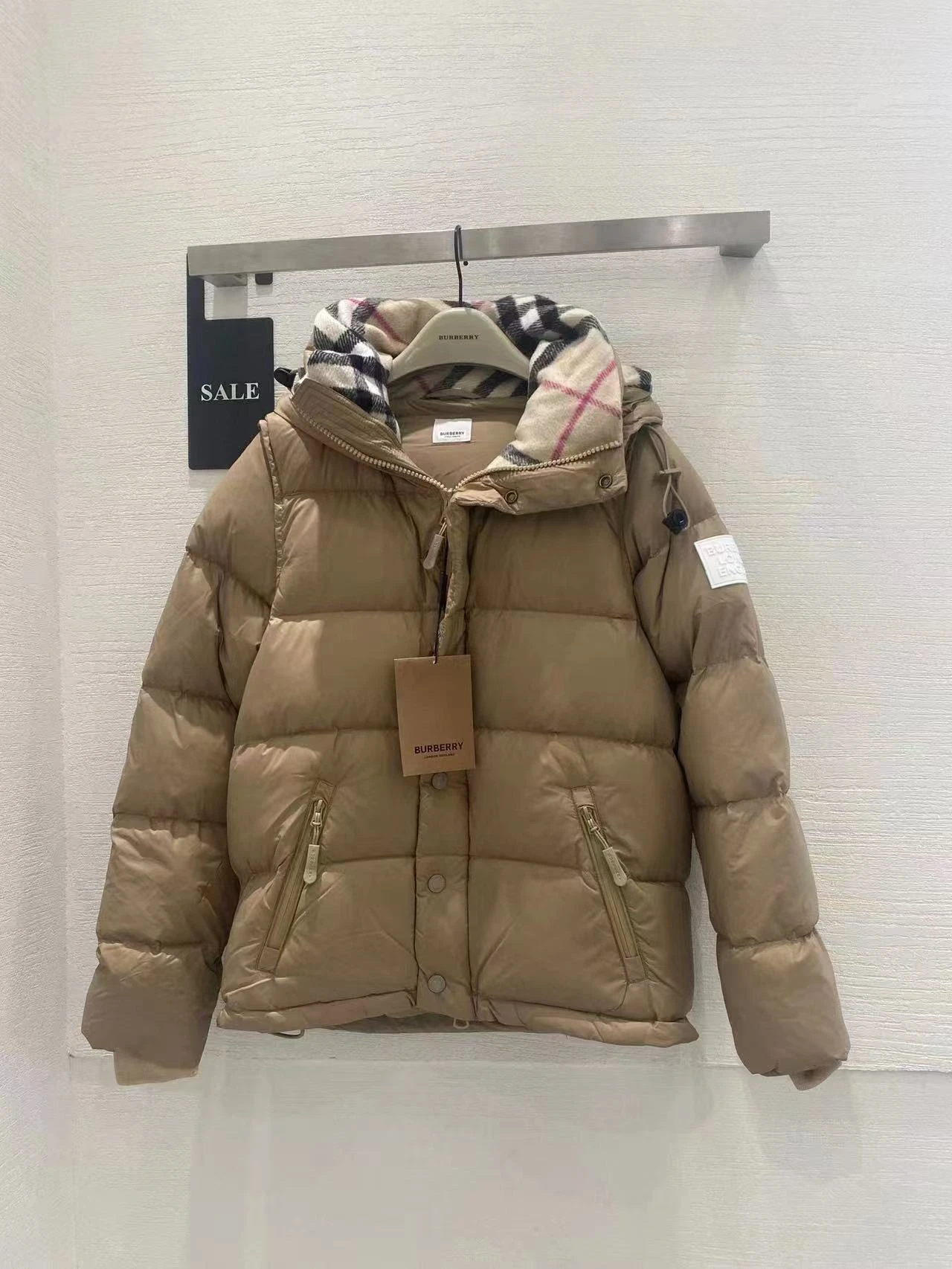Burberry Top quality down jacket