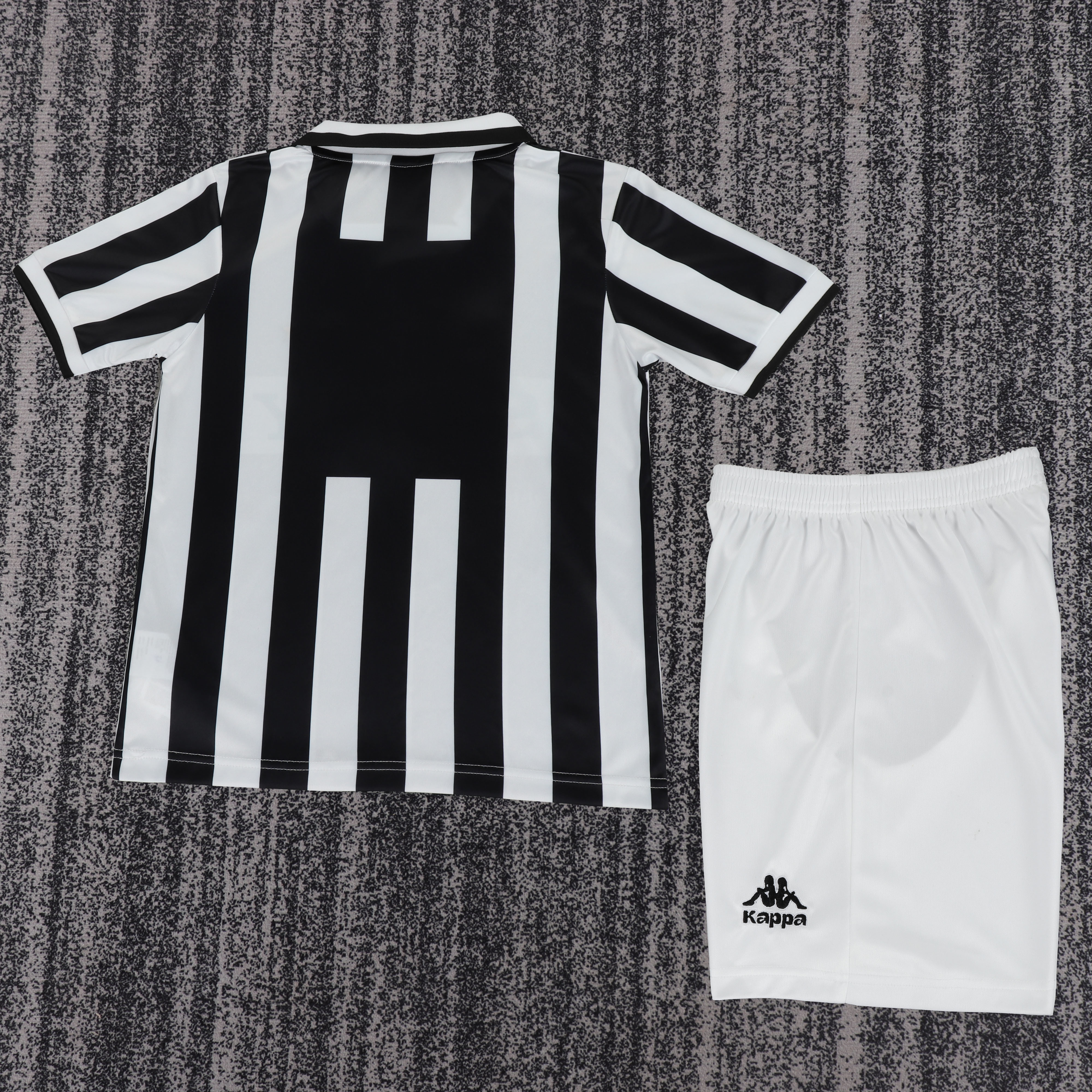 1995/1996 Juventus Third Away Retro Football Shirt Kids Kit