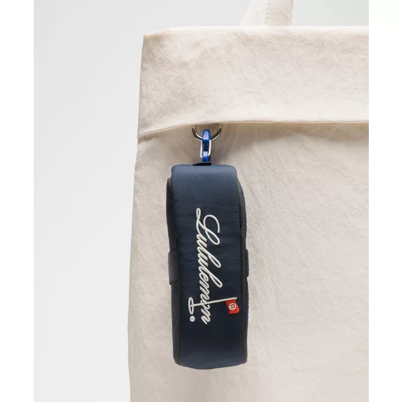 Clippable Nano Golf Pouch Golf Flag