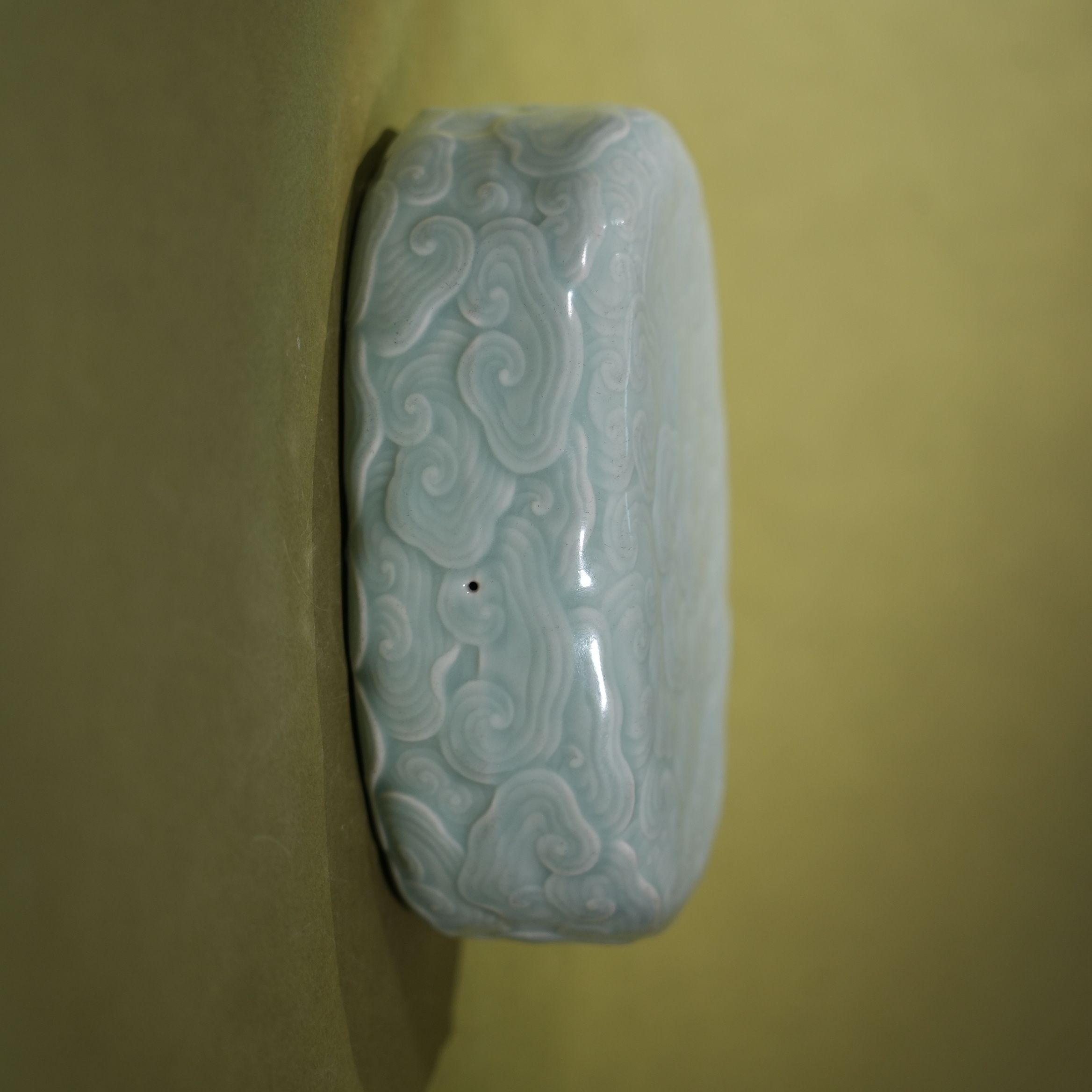 Ancient Chinese Celadon Glaze Carved Cloud Pattern Oval Porcelain Base