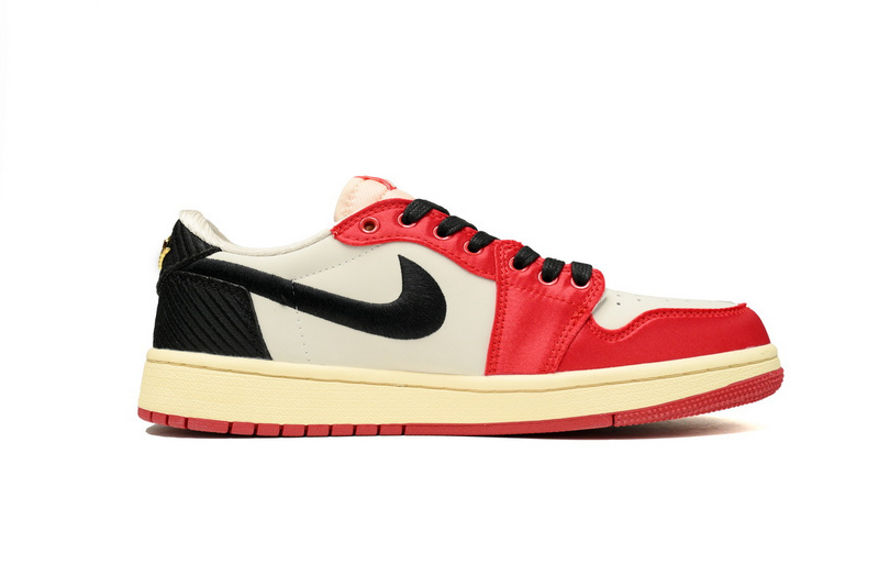 Air Jordan 1 Retro Low OG Trophy Room Away FN0432-100