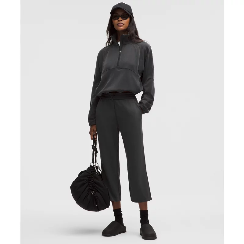 Softstreme High-Rise Straight-Leg Cropped Pant