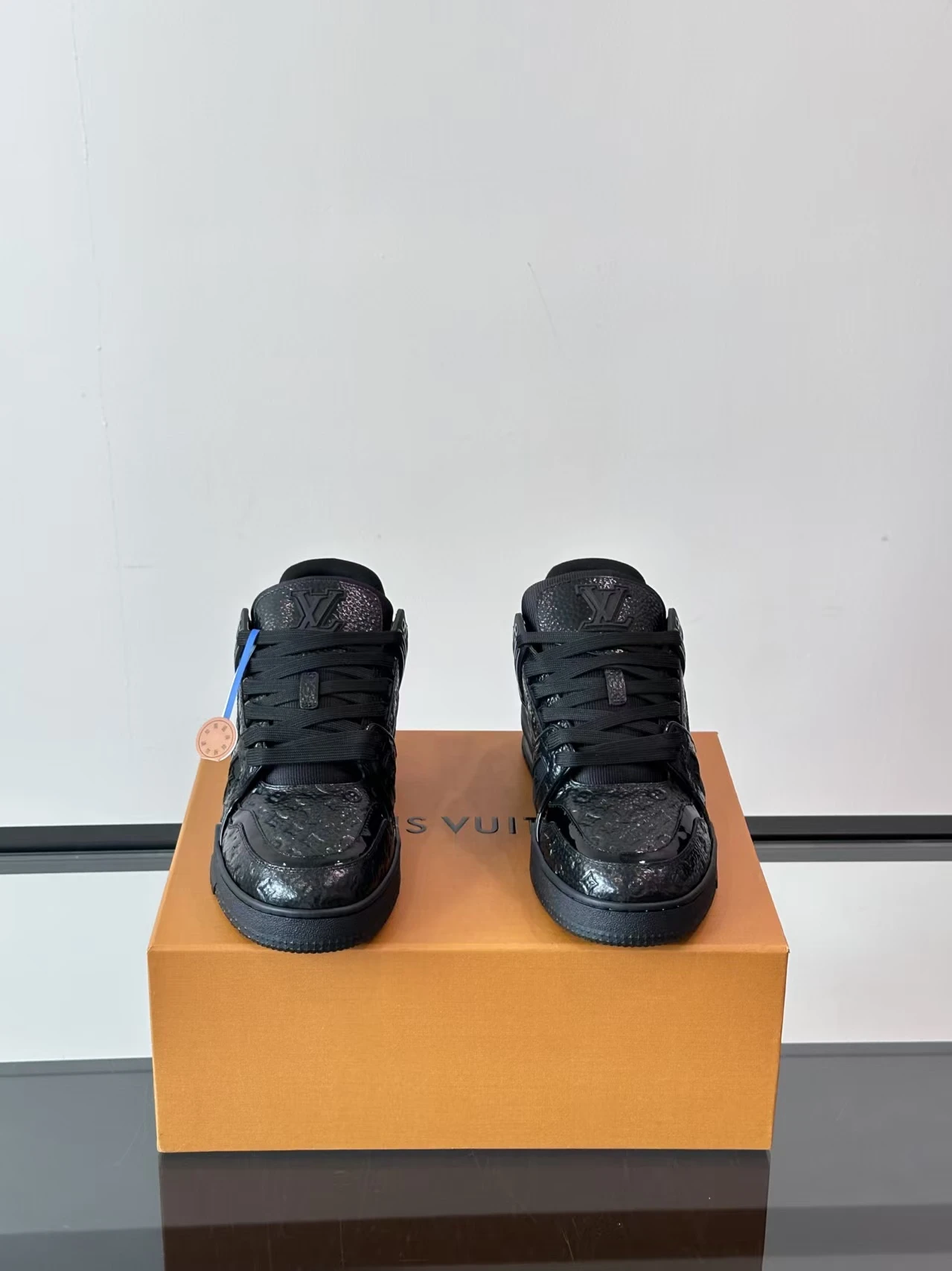 Top LV shoes, handmade genuine leather material