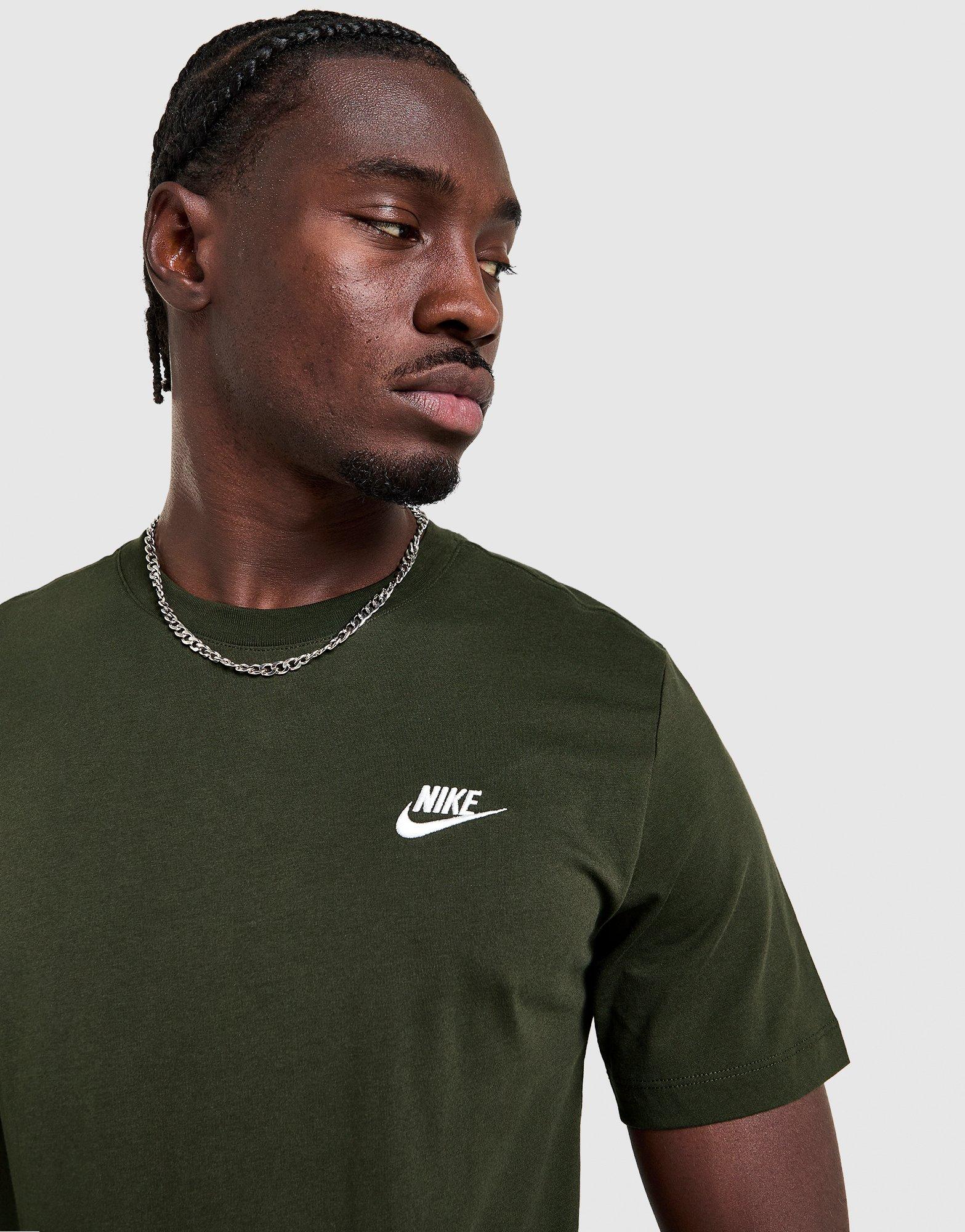 Nike Sportswear Club T-Shirt