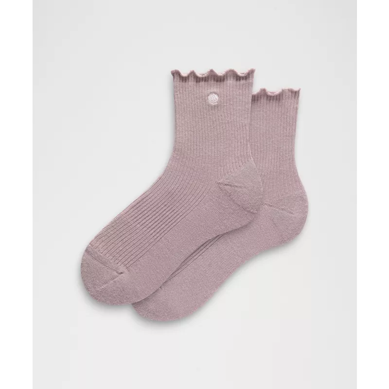 Unisex Lettuce Edge Quarter Socks