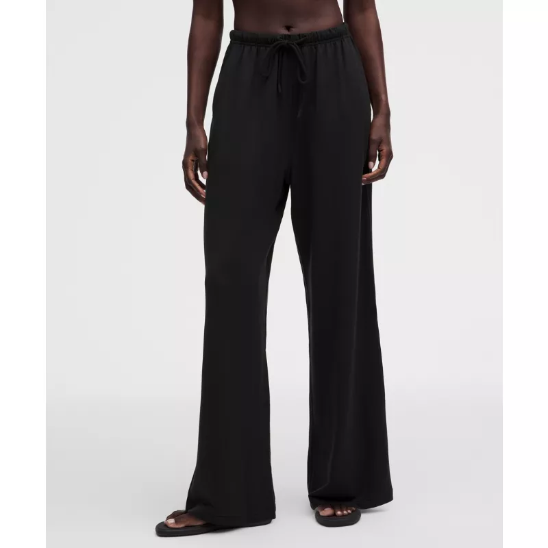 BeCalm Mid-Rise Straight-Leg Pant