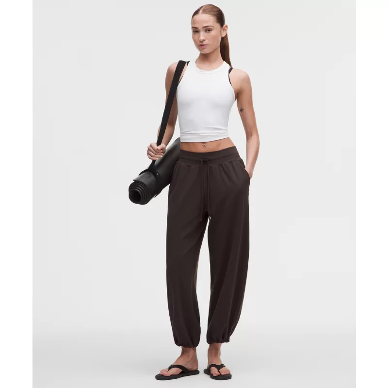 Groove Low-Rise Relaxed Cinch Pant Regular
