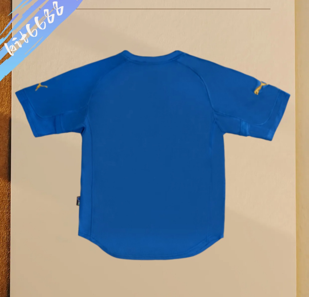 2004 Italy home Retro Football Shirt
