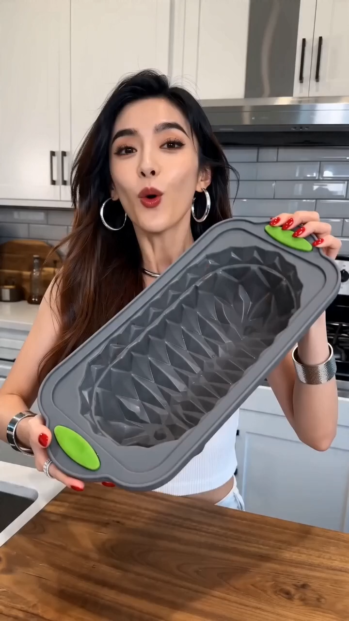 Non-stick Silicone Baking Pan | Food Grade & Heat Resistant
