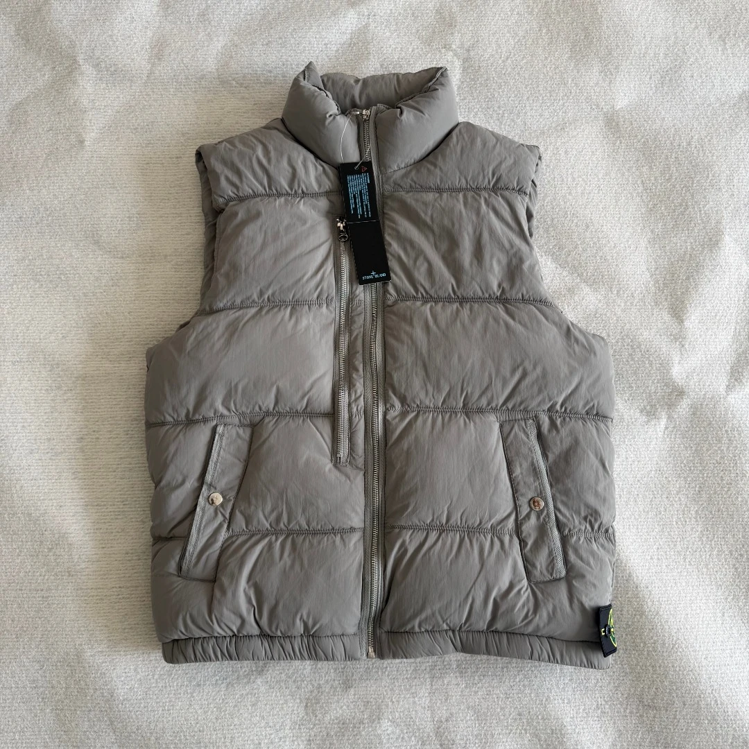 Stone Island Crinkle Reps Quilted Stand-Collar Vest – Straight-Cut Technical Vest