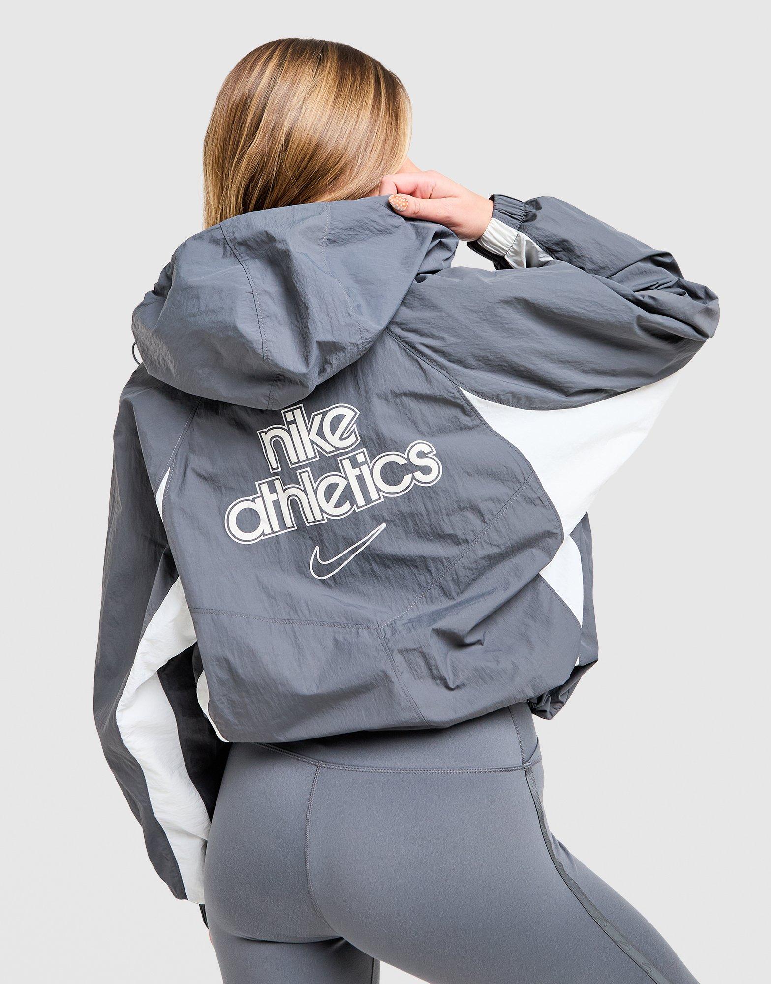 Nike Graphic Swoosh Woven Jacke Damen