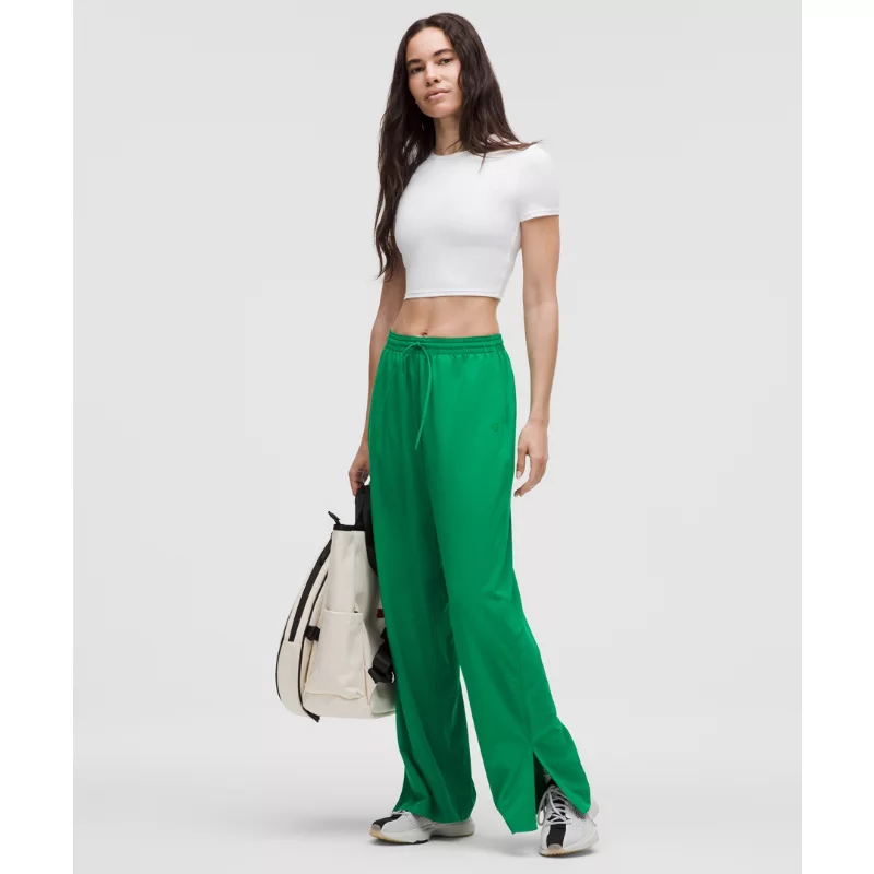 Court Rival Wide-Leg Track Pant Regular