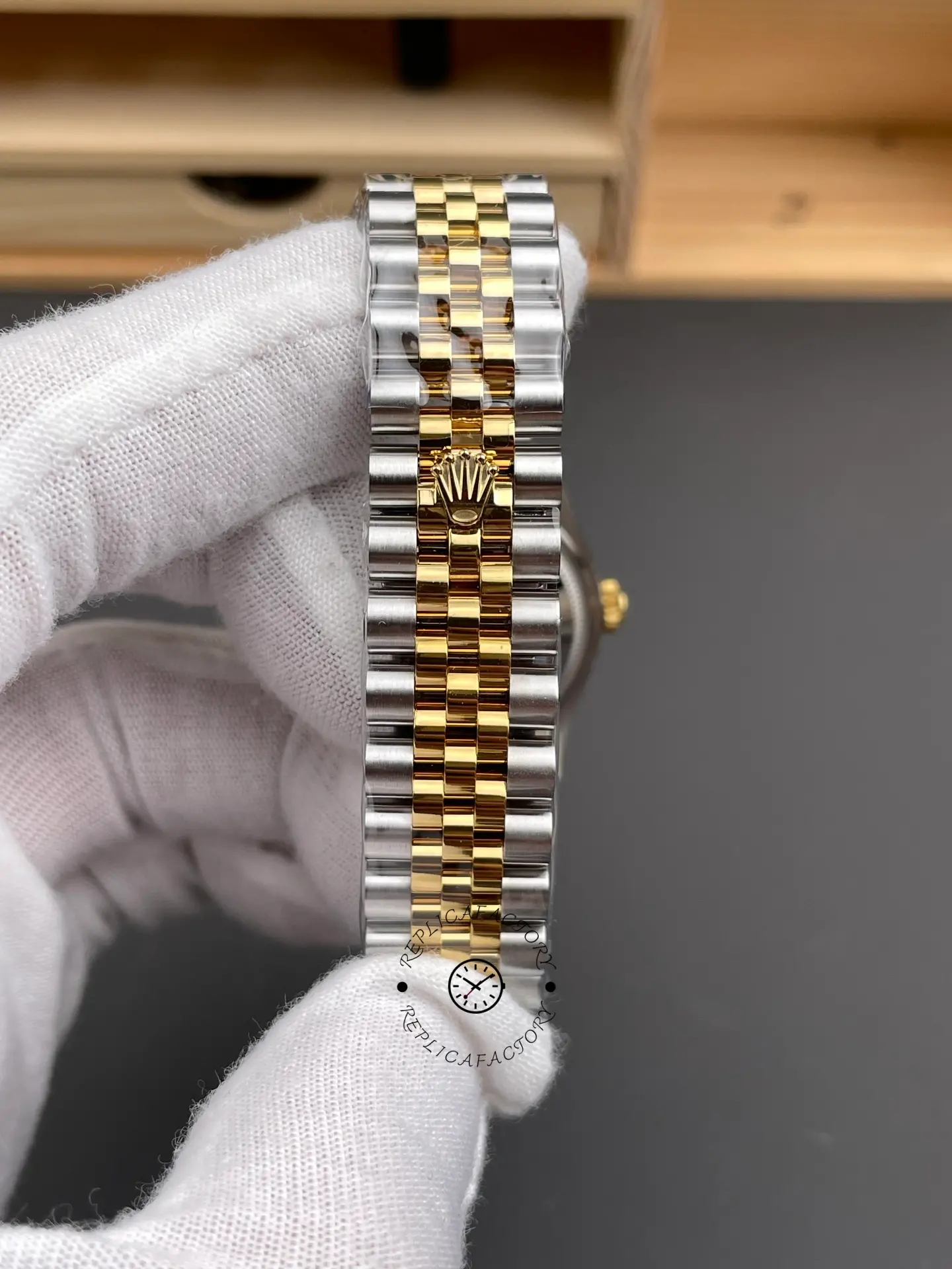 Rolex Datejust 31mm Stainless Steel and Yellow Gold 278383RBR 0016 Green VI Roman Jubilee
