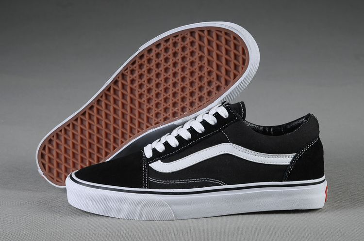 Vans Old Skool Classic Suede/Canvas Men's Sneaker