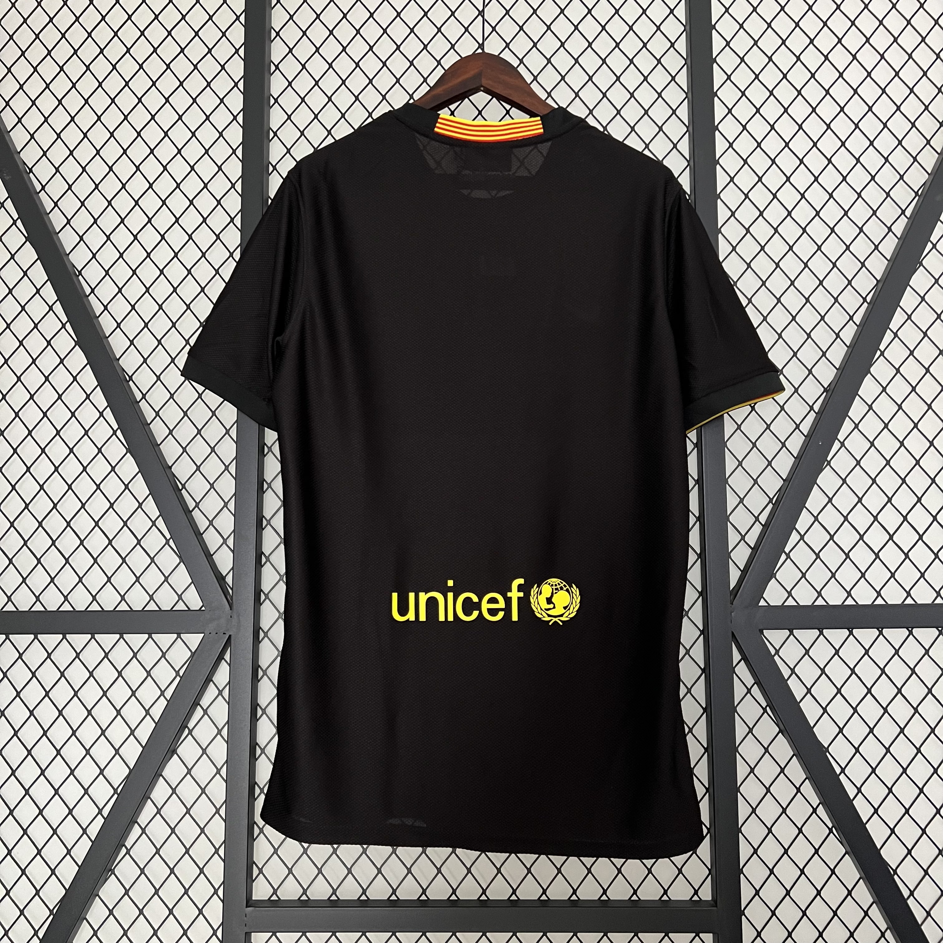 2013/2014 Barcelona Third Away Retro Football Shirt